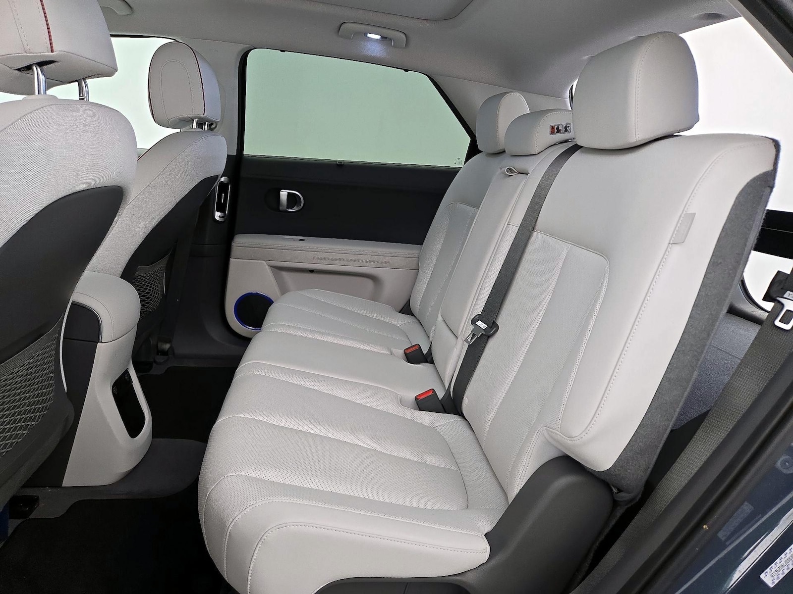 2024 Hyundai IONIQ 5 Limited - Photo 22