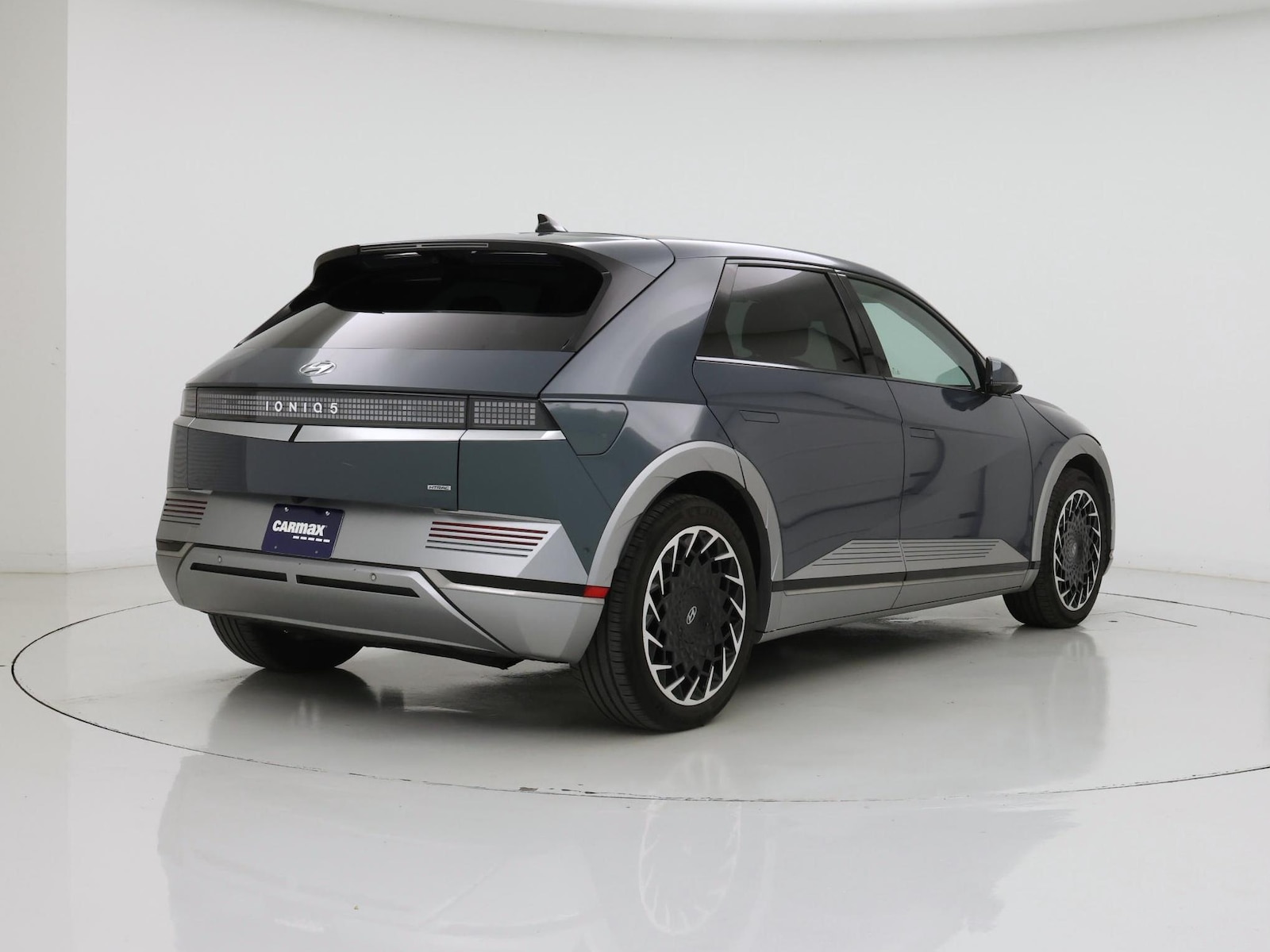 2024 Hyundai IONIQ 5 Limited - Photo 9