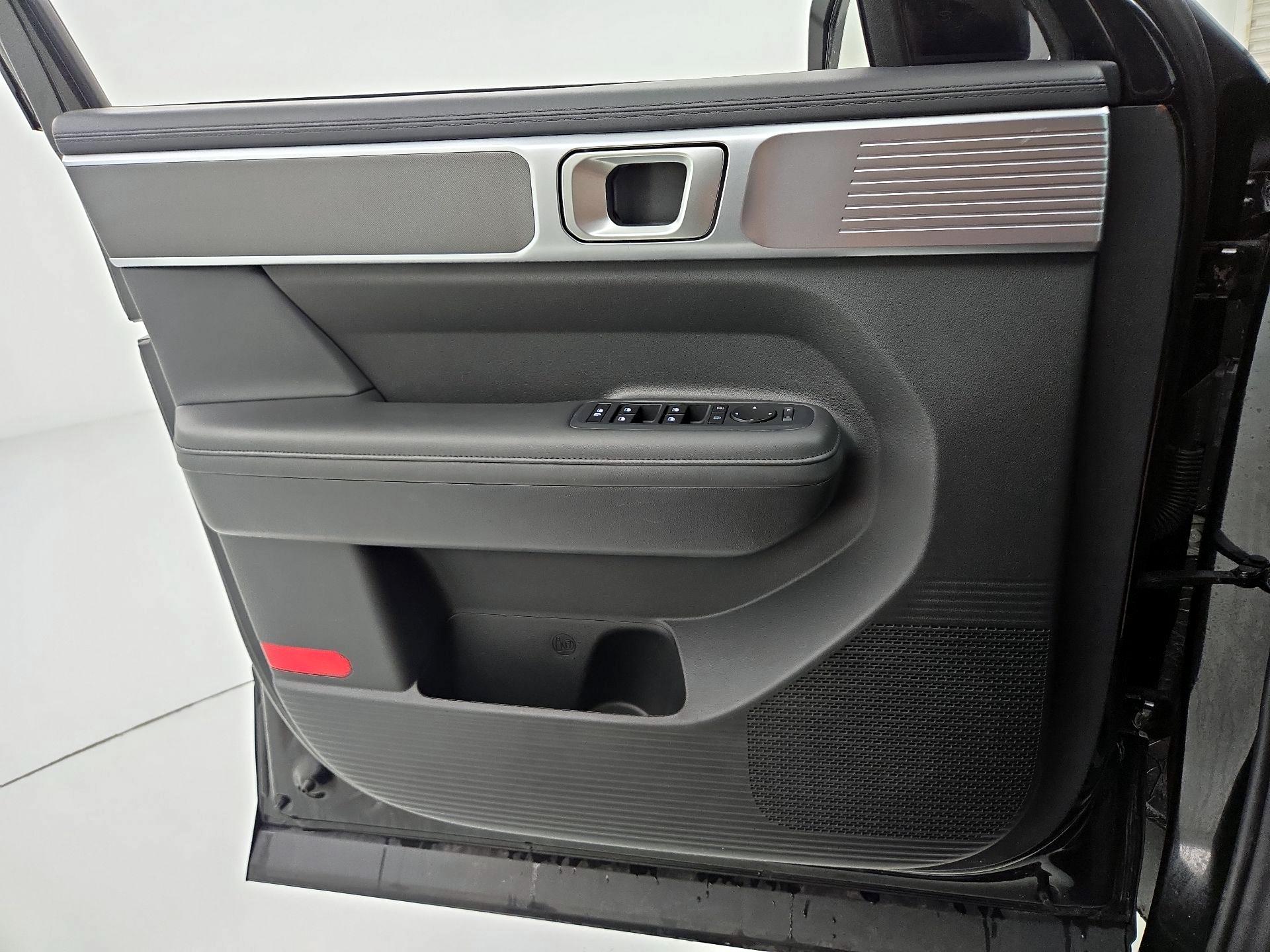 Thumbnail: 2025 Hyundai Santa Fe - 12