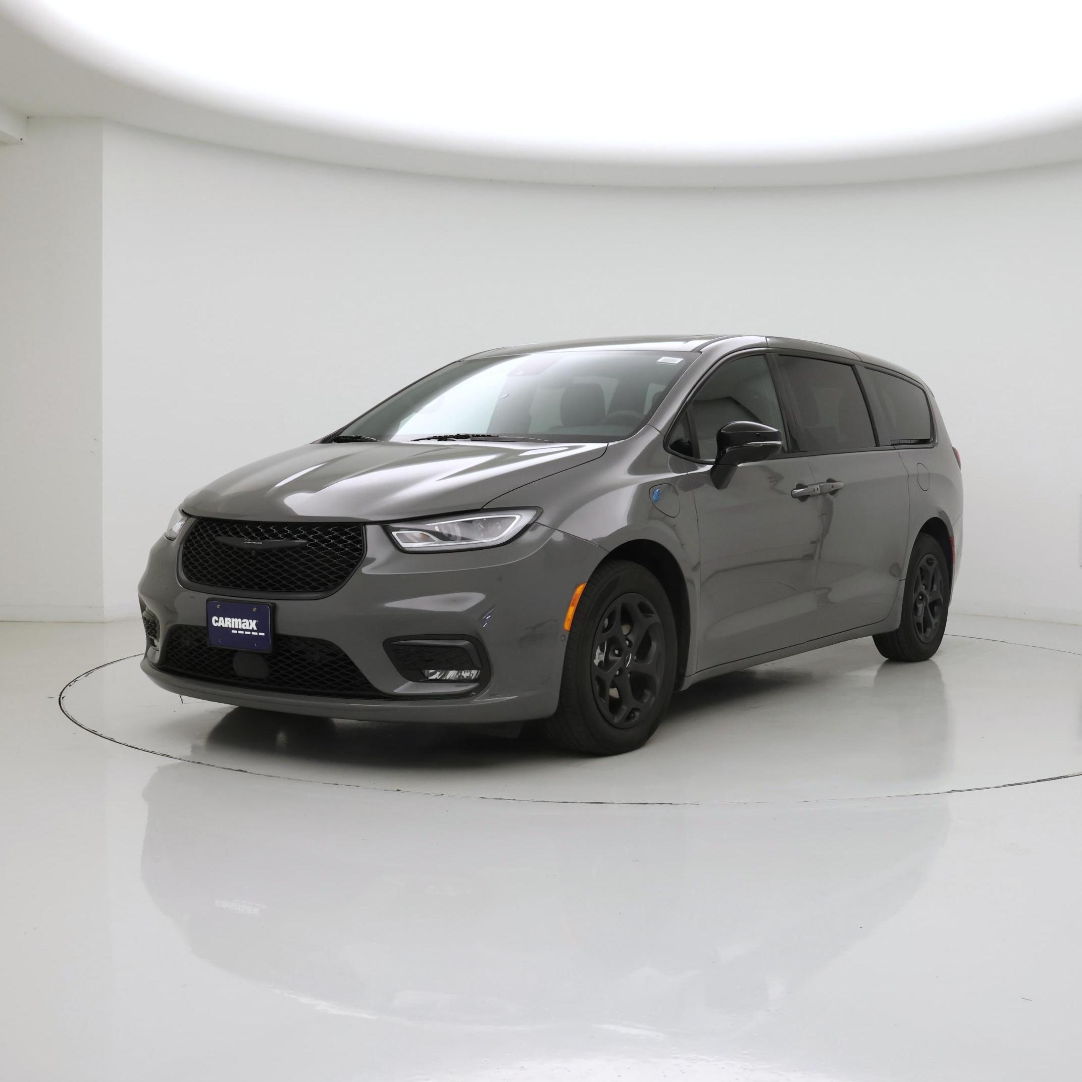 Thumbnail: 2023 Chrysler Pacifica - 4