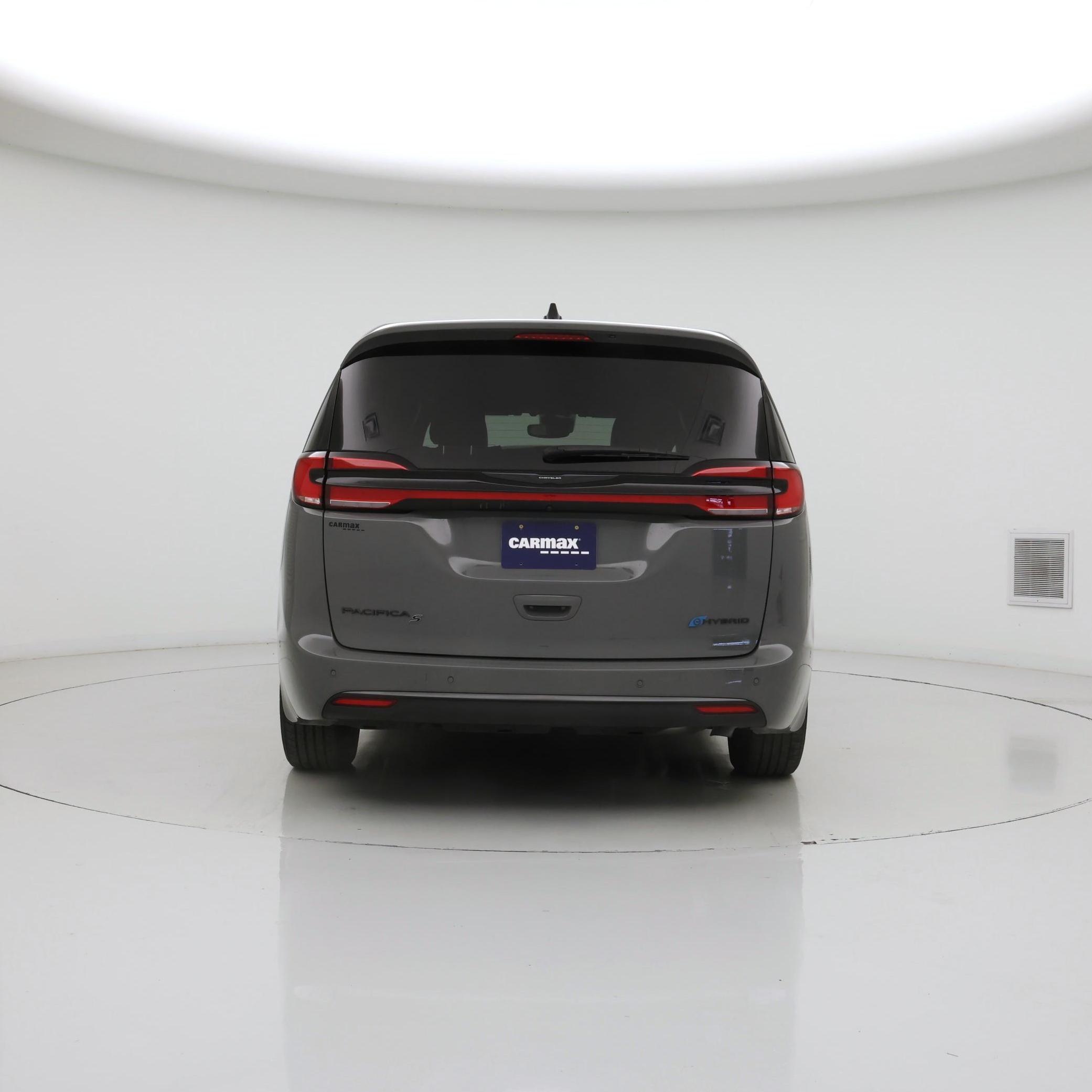Thumbnail: 2023 Chrysler Pacifica - 6