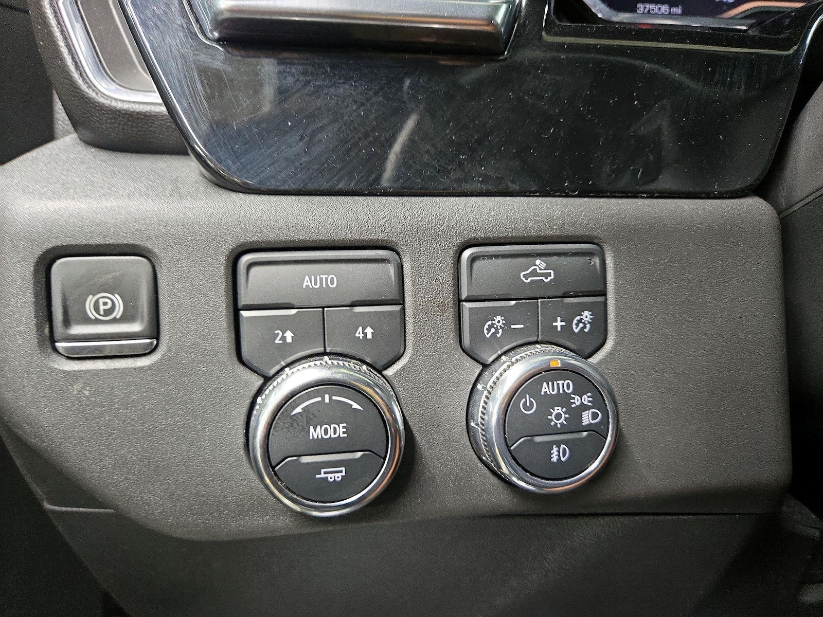 2025 GMC Sierra 1500 Elevation - Photo 14