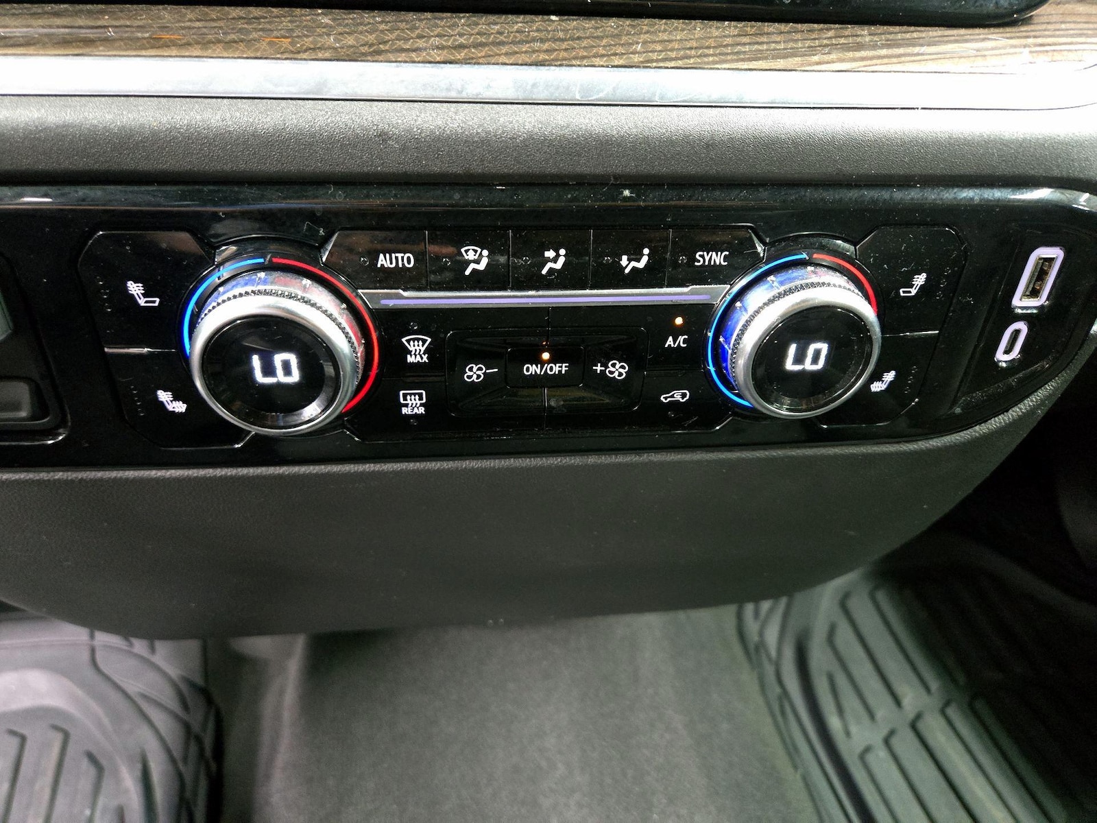 2025 GMC Sierra 1500 Elevation - Photo 18