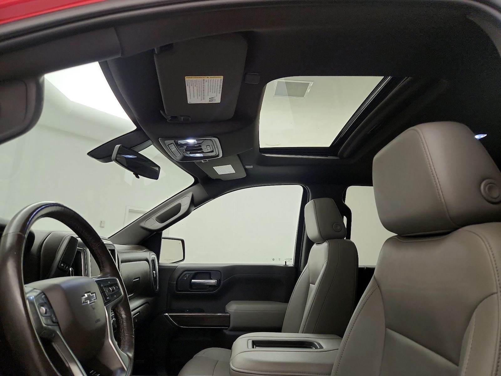 Sunroof(s) & Overhead Airbags