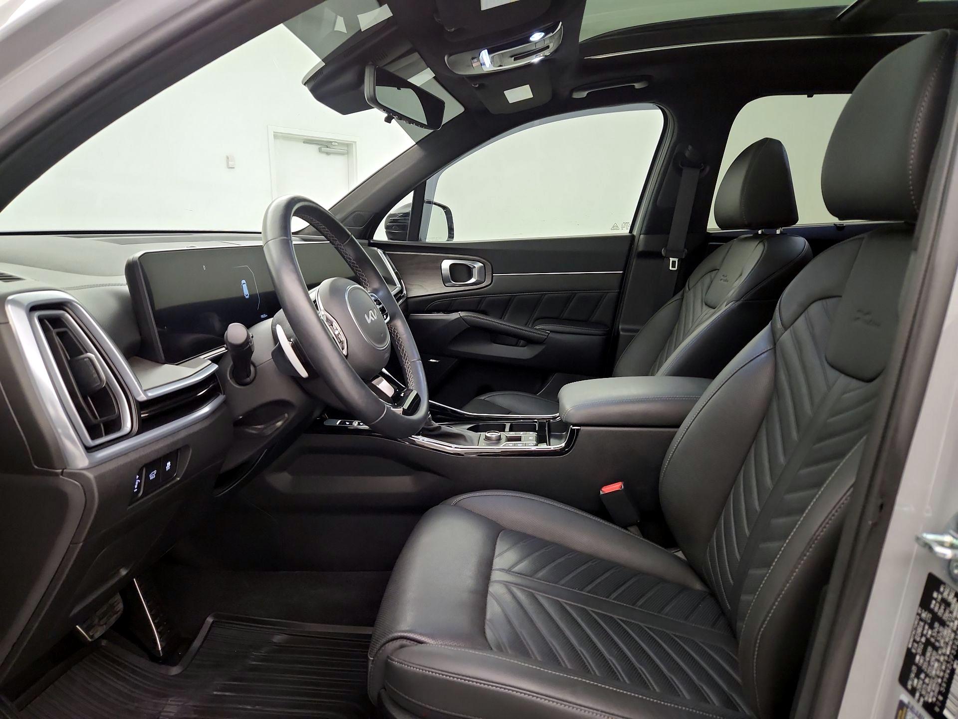 Thumbnail: 2025 Kia Sorento - 11