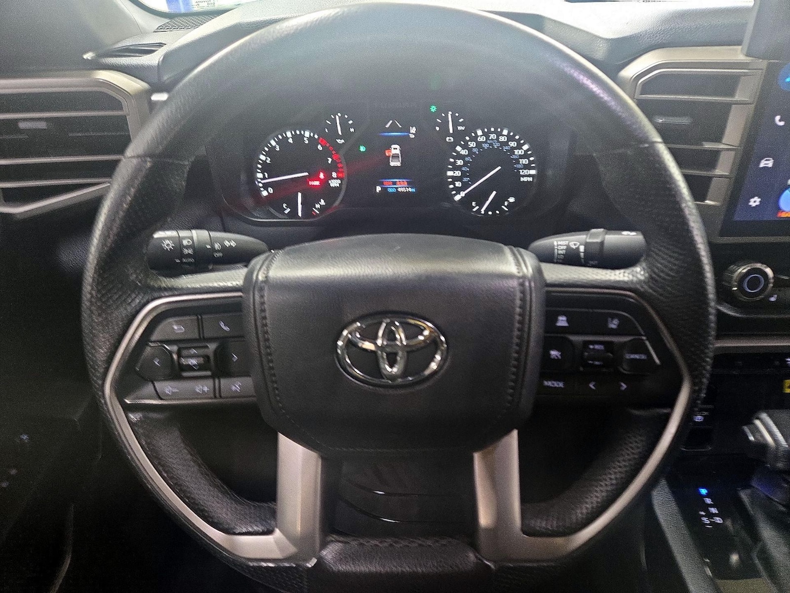 2026 Toyota Tundra SR5 - Photo 11
