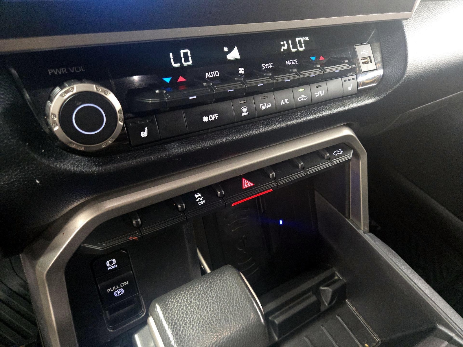 2026 Toyota Tundra SR5 - Photo 17