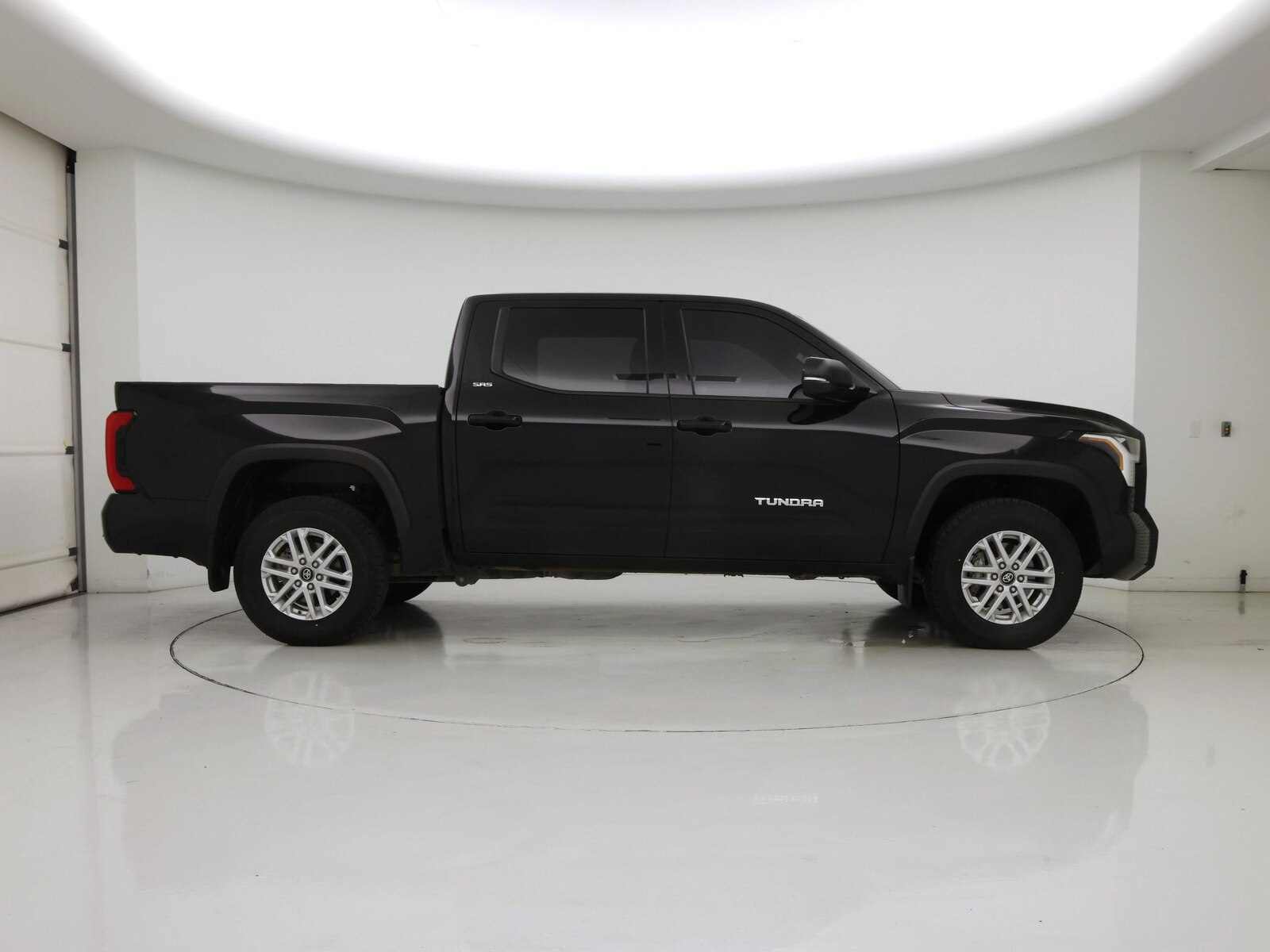 2026 Toyota Tundra SR5 - Photo 8
