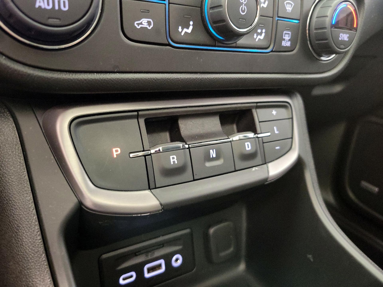 2022 GMC Terrain AT4 - Photo 18