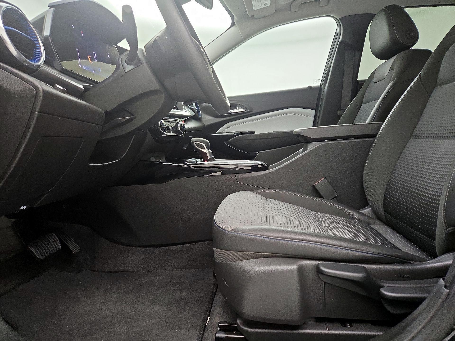 Thumbnail: 2025 Chevrolet Trax - 11