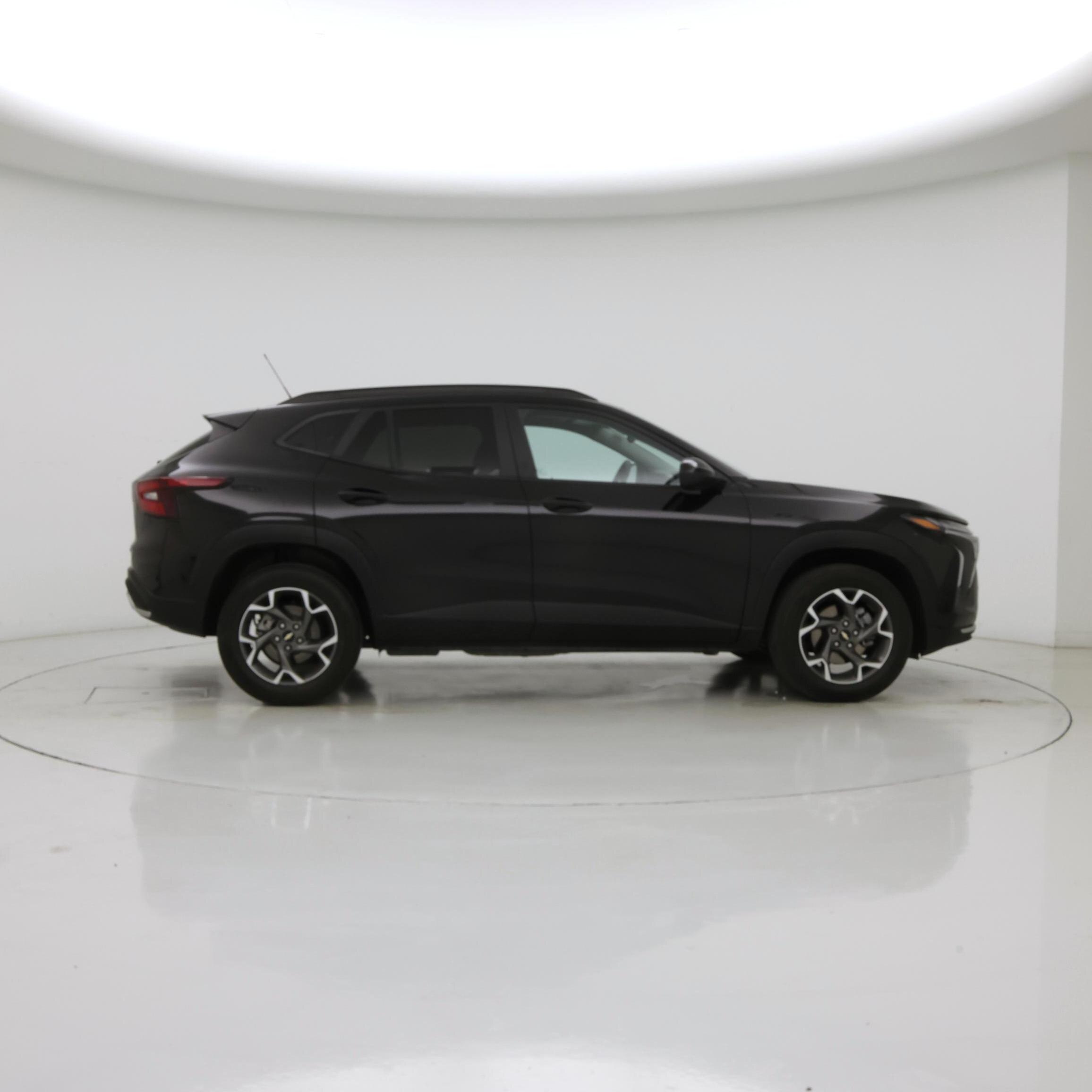 Thumbnail: 2025 Chevrolet Trax - 7