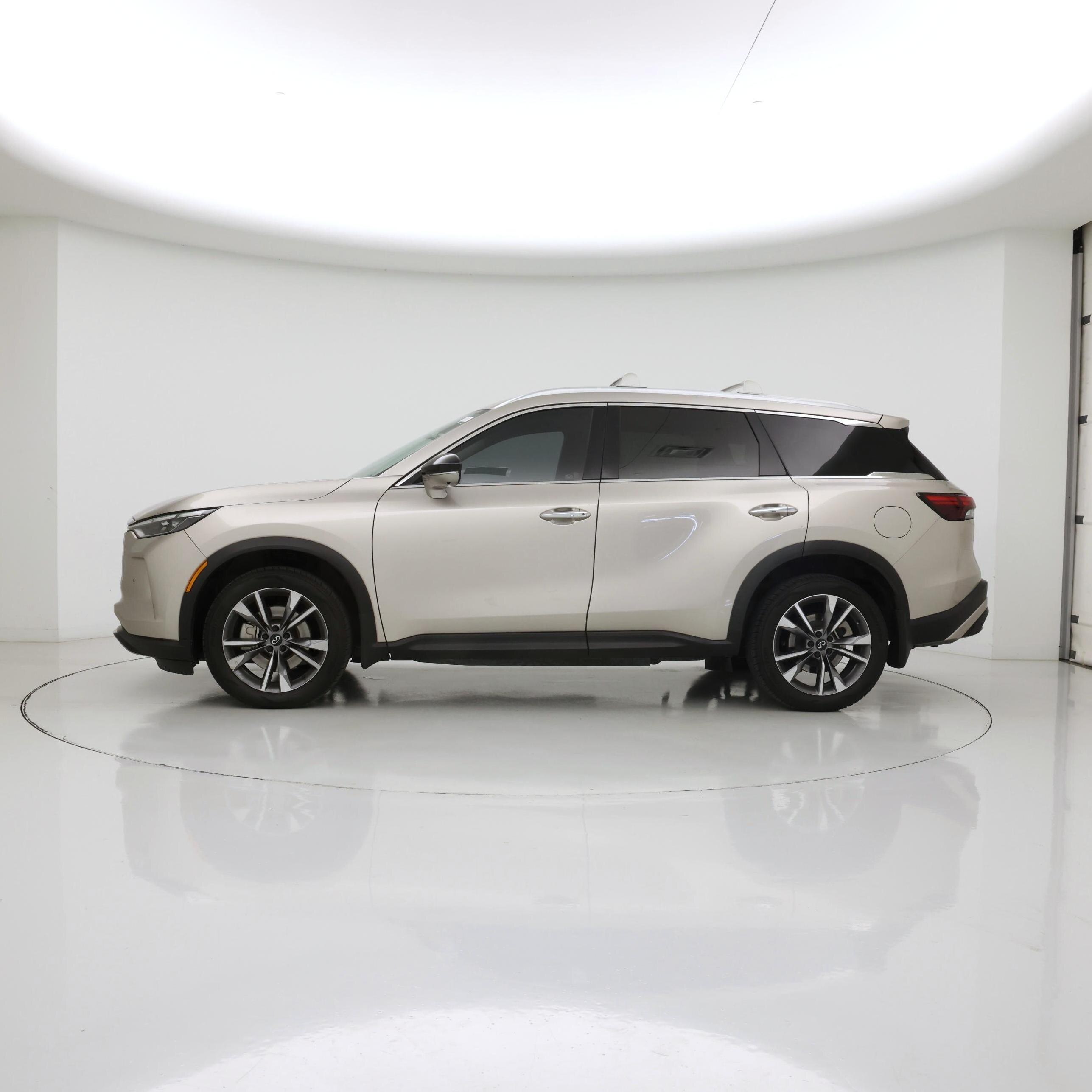 Thumbnail: 2023 INFINITI QX60 - 3