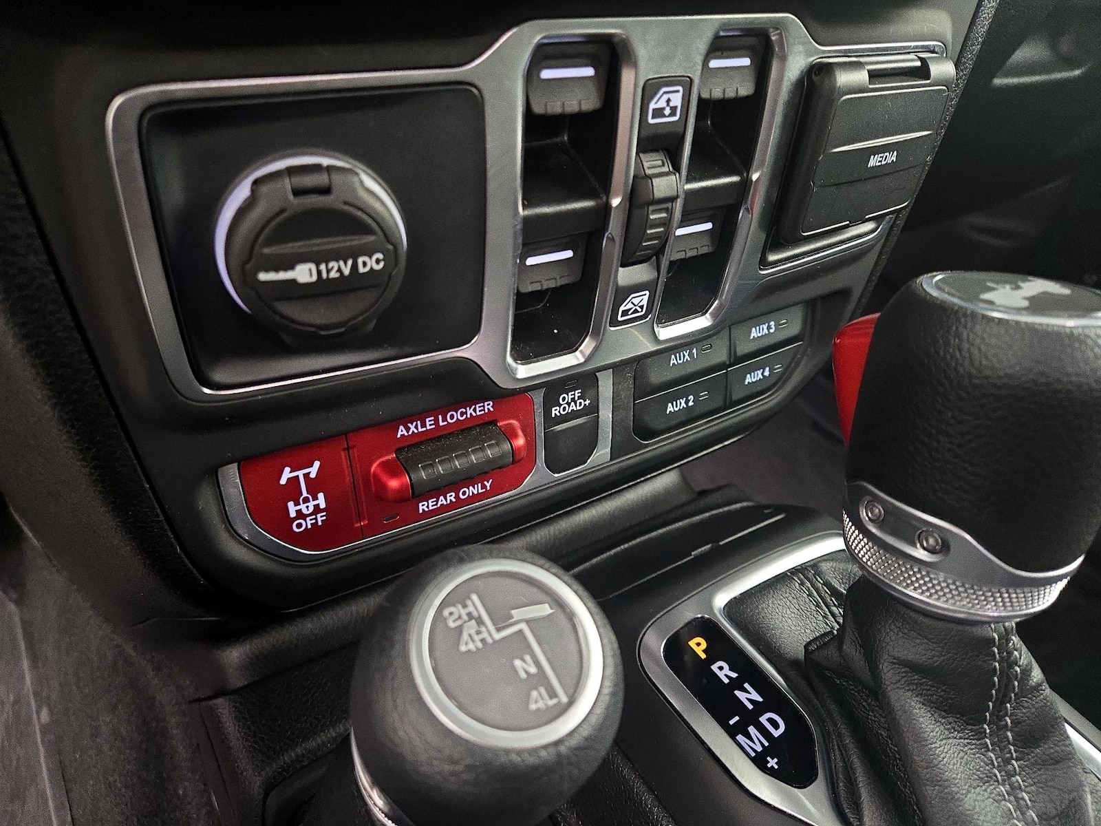 2025 Jeep Wrangler 4-Door Willys - Photo 19