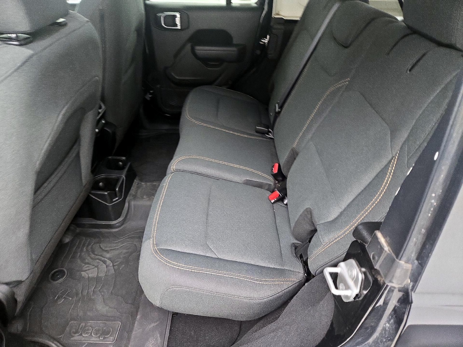 2025 Jeep Wrangler 4-Door Willys - Photo 20