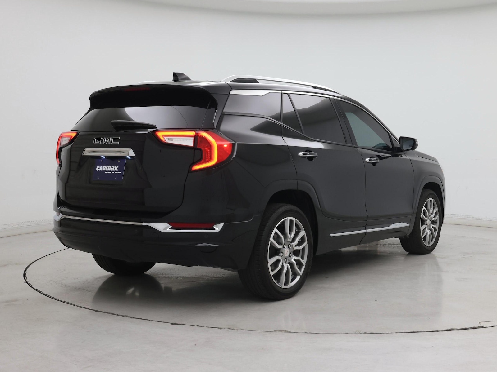 2024 GMC Terrain Denali - Photo 9