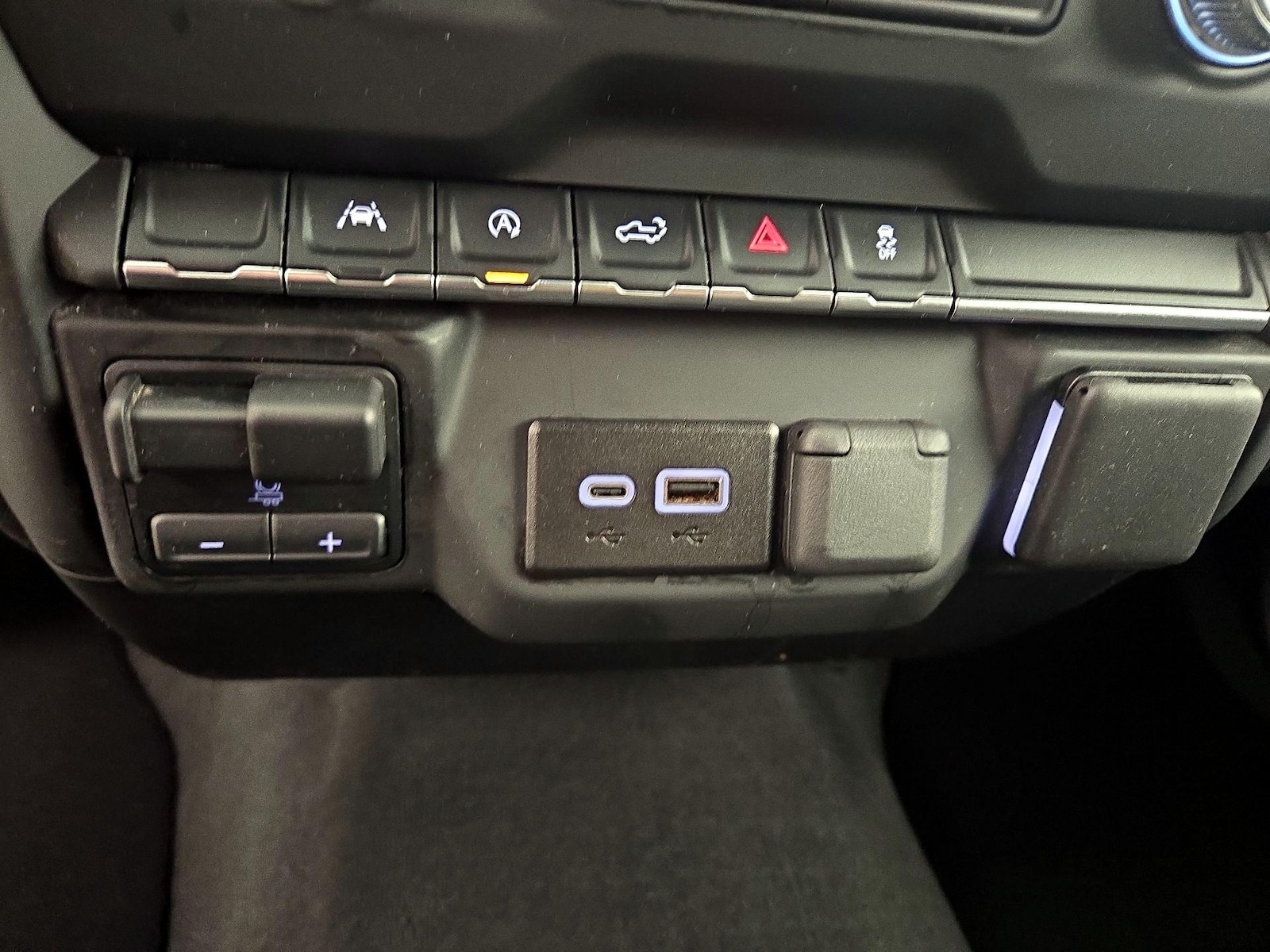 2024 GMC Sierra 1500 Pro - Photo 19