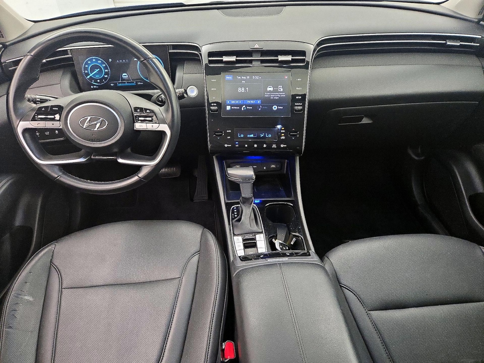 Photo 10
