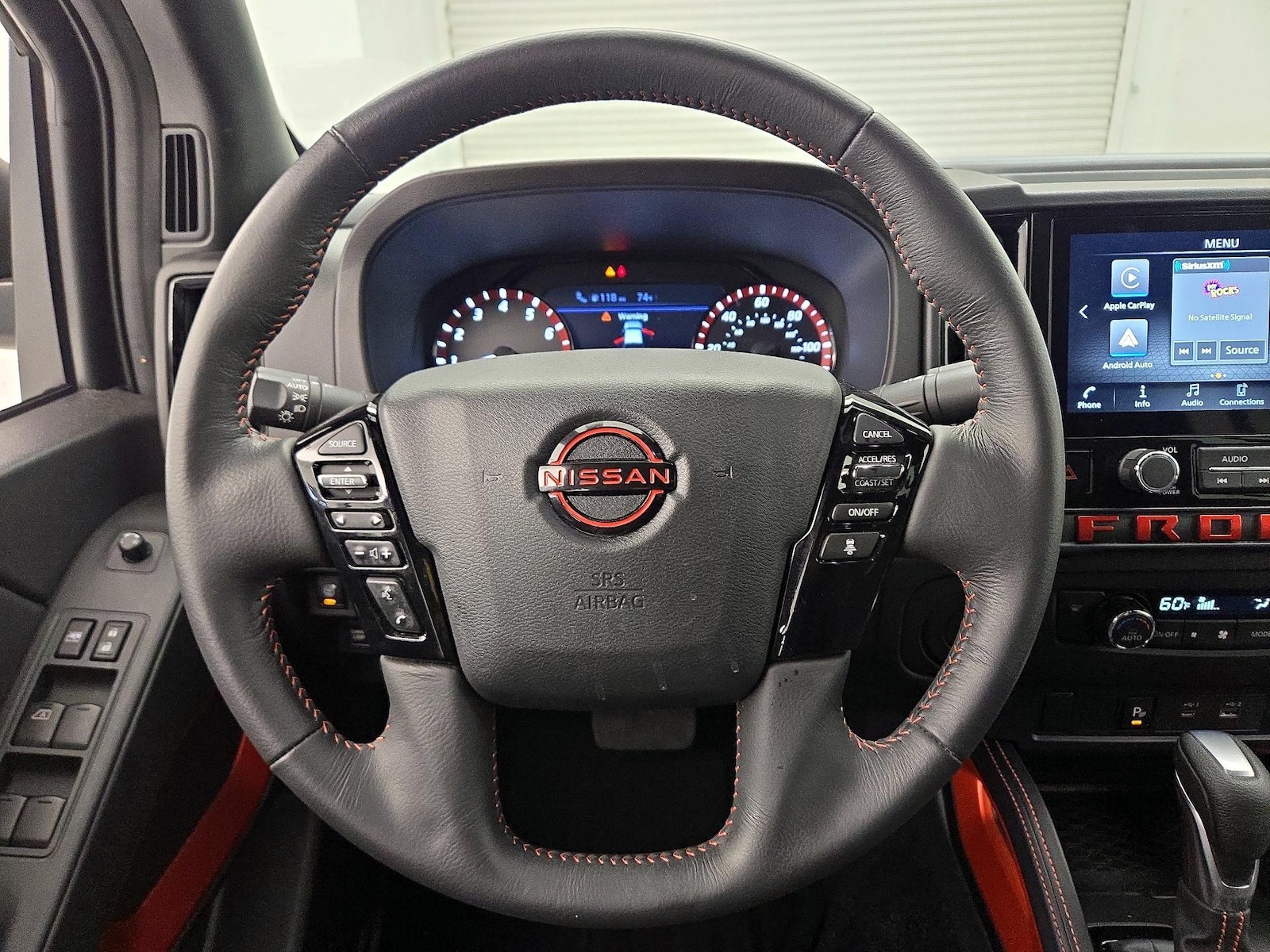 2025 Nissan Frontier PRO-X - Photo 11