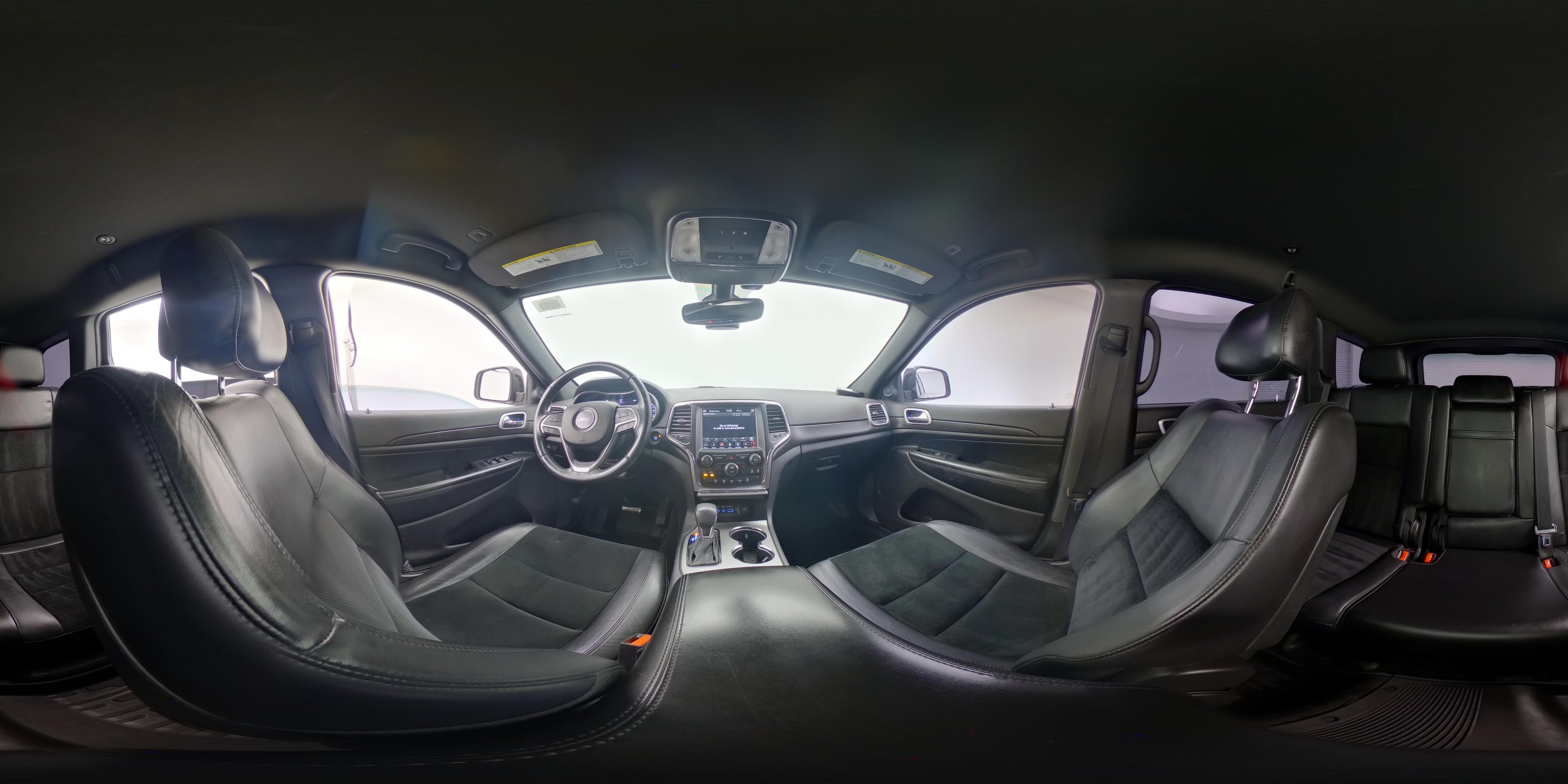 2018 Jeep Grand Cherokee Altitude - Photo 25