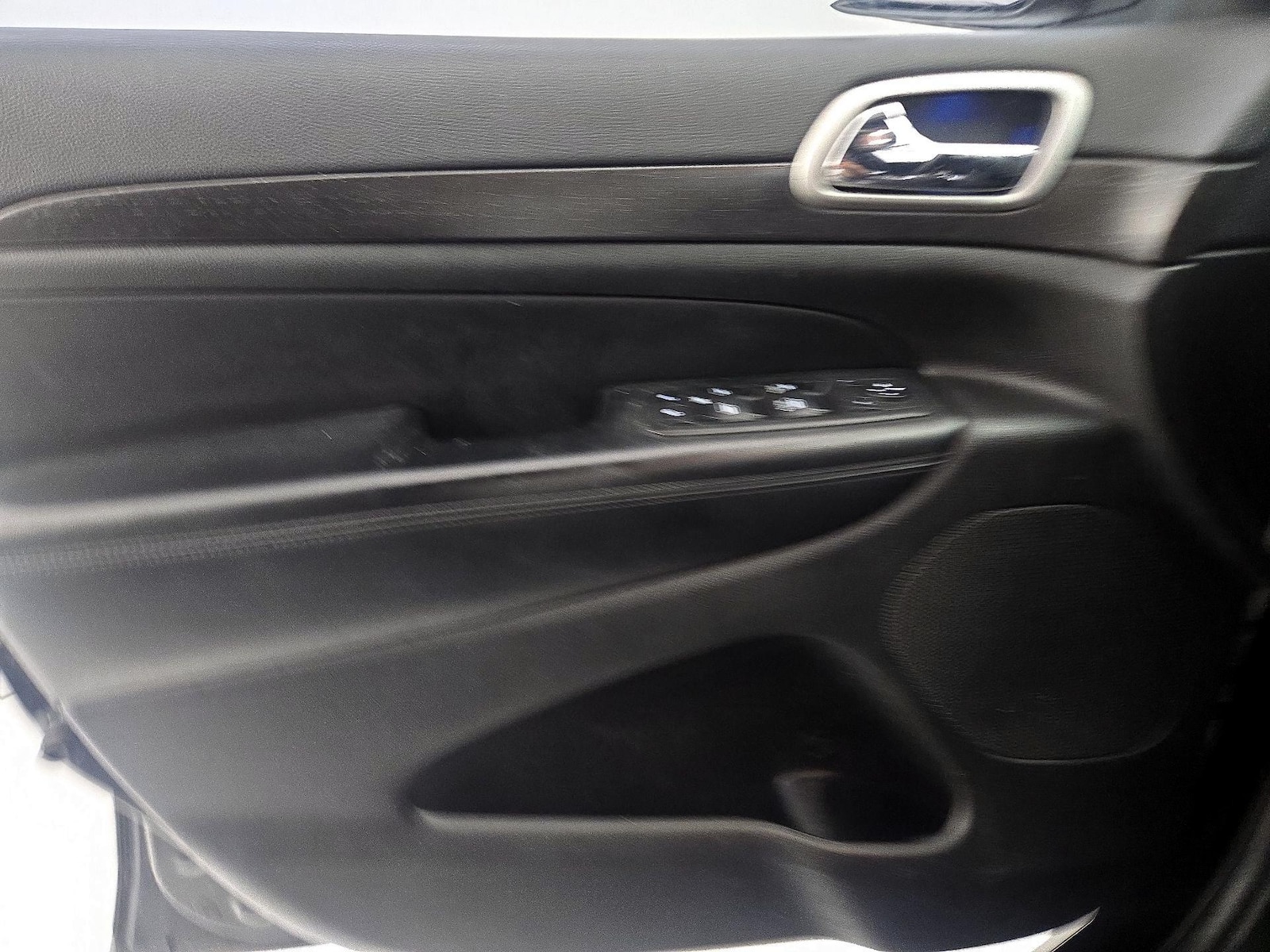 2018 Jeep Grand Cherokee Altitude - Photo 13