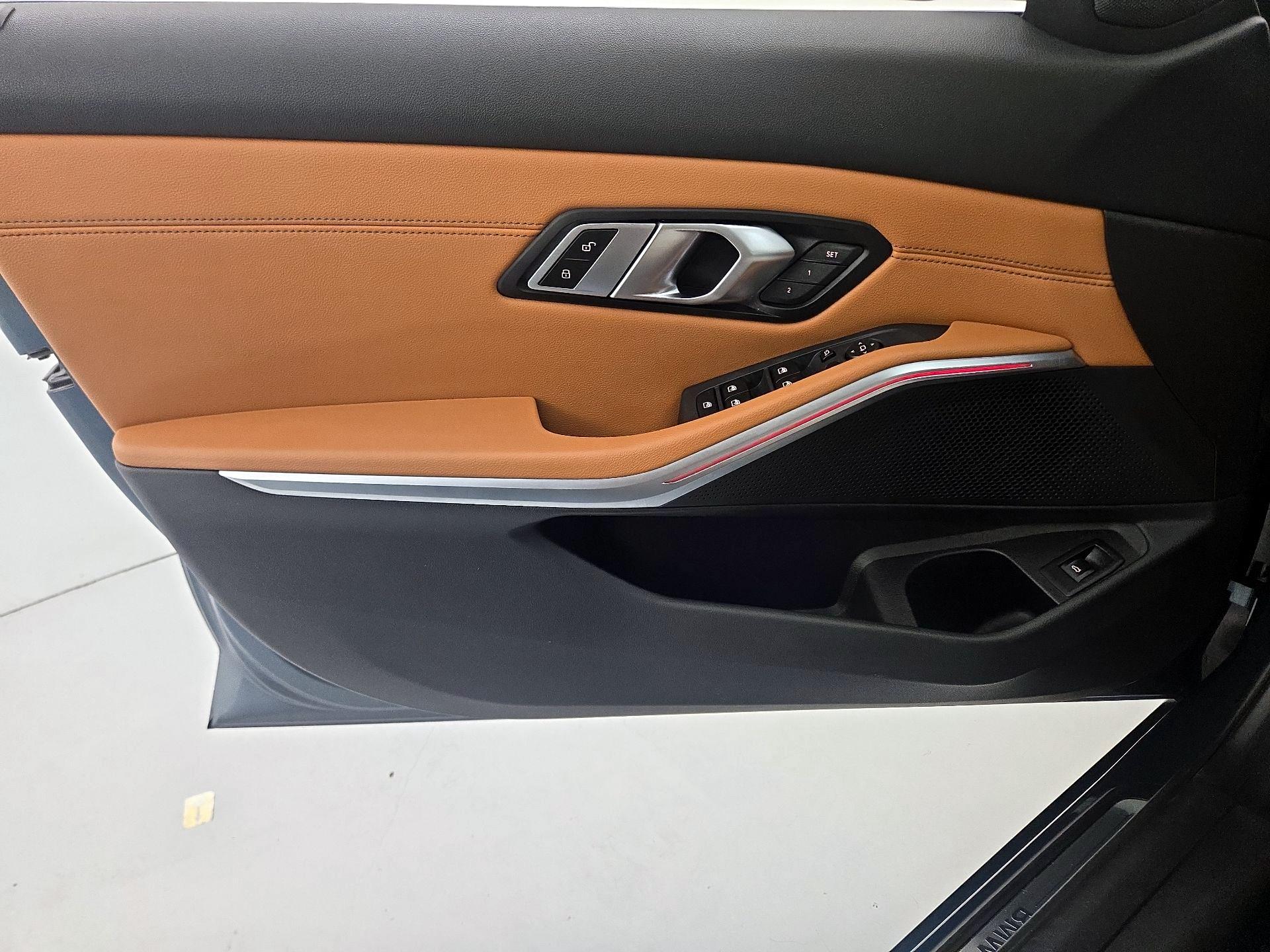 Thumbnail: 2021 BMW 3 Series - 12
