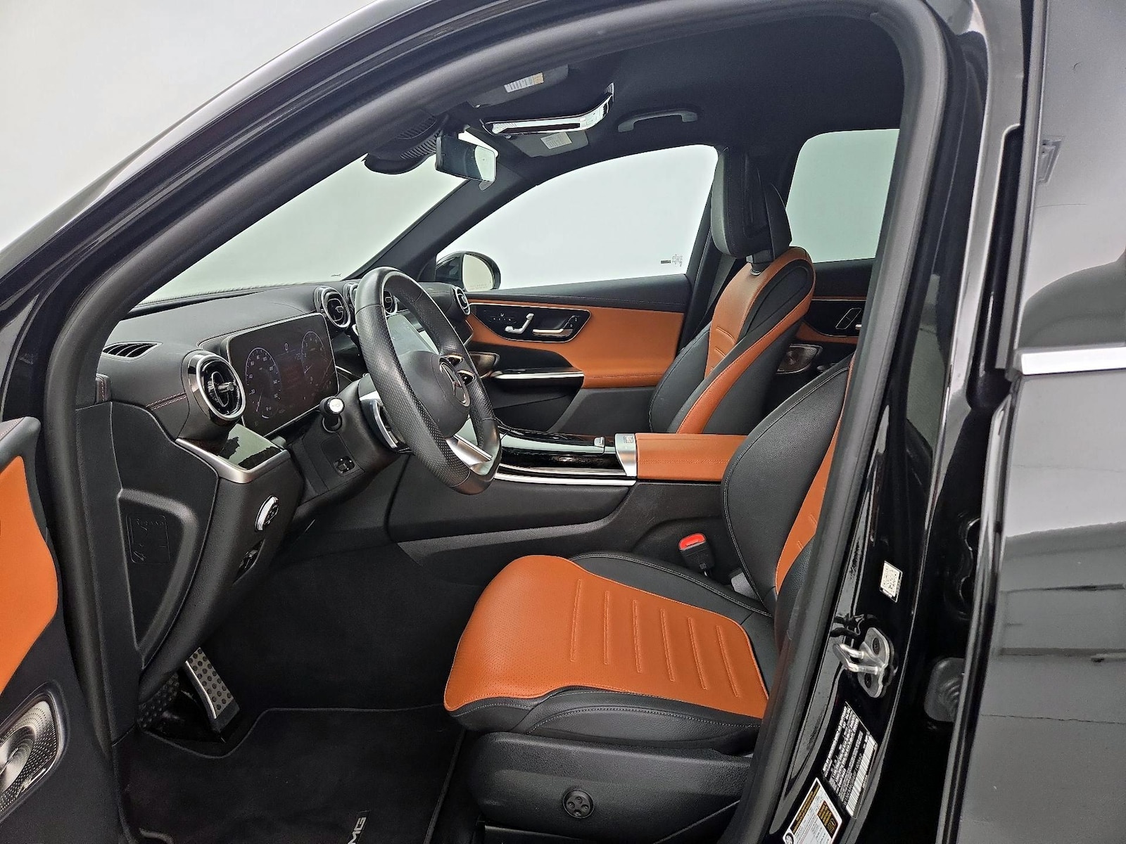 2024 Mercedes-Benz GLC GLC300 - Photo 12