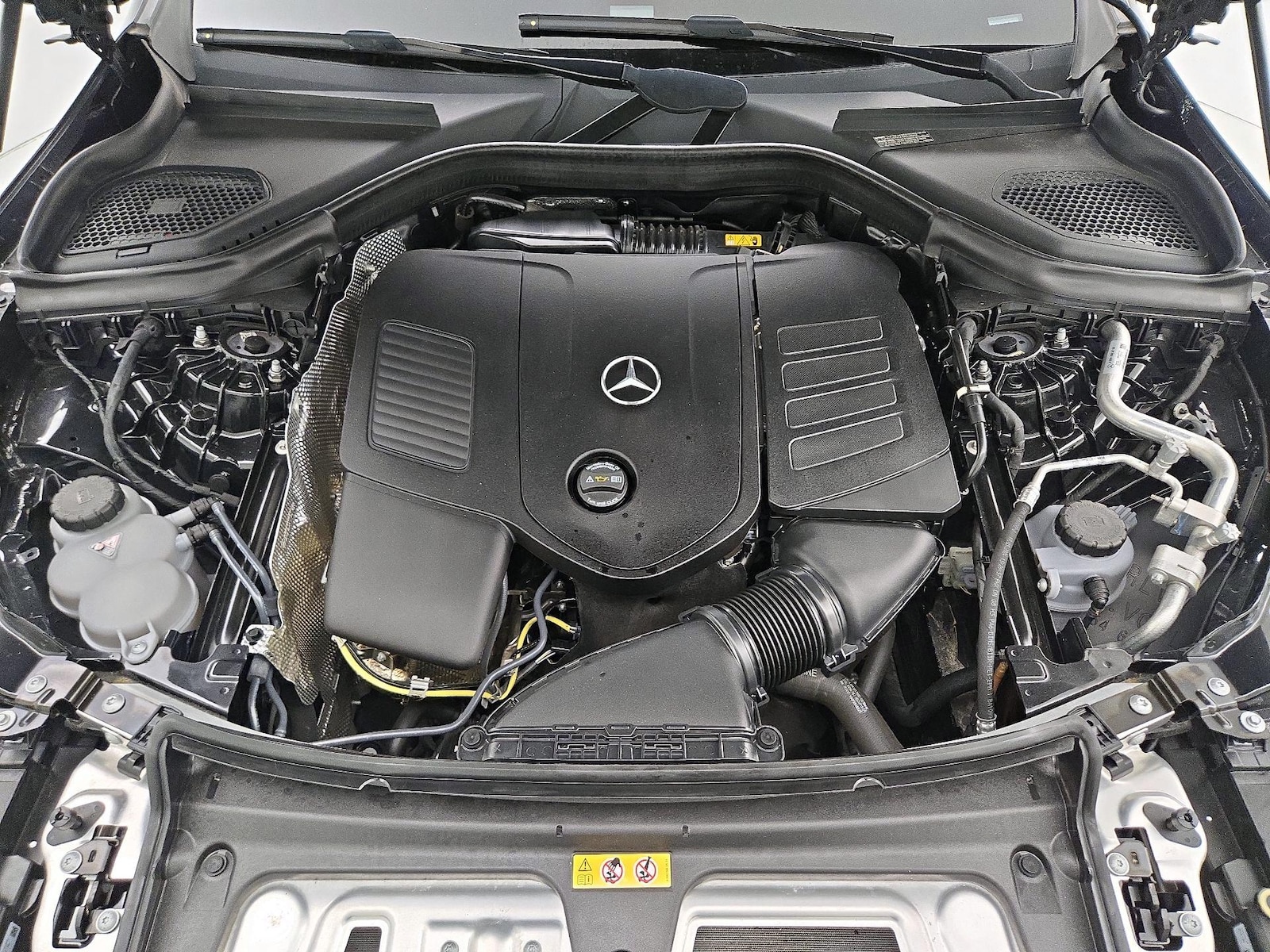 2024 Mercedes-Benz GLC GLC300 - Photo 23