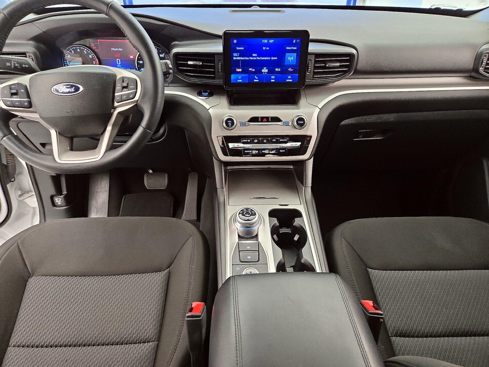 Apple CarPlay® & Android Auto™