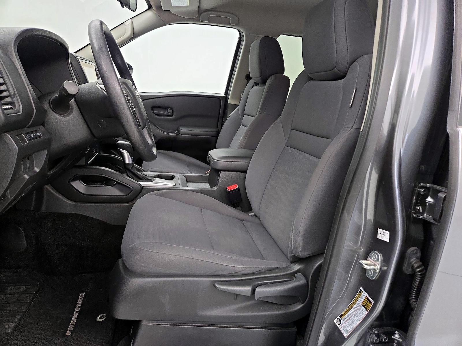 2023 Nissan Frontier S - Photo 12