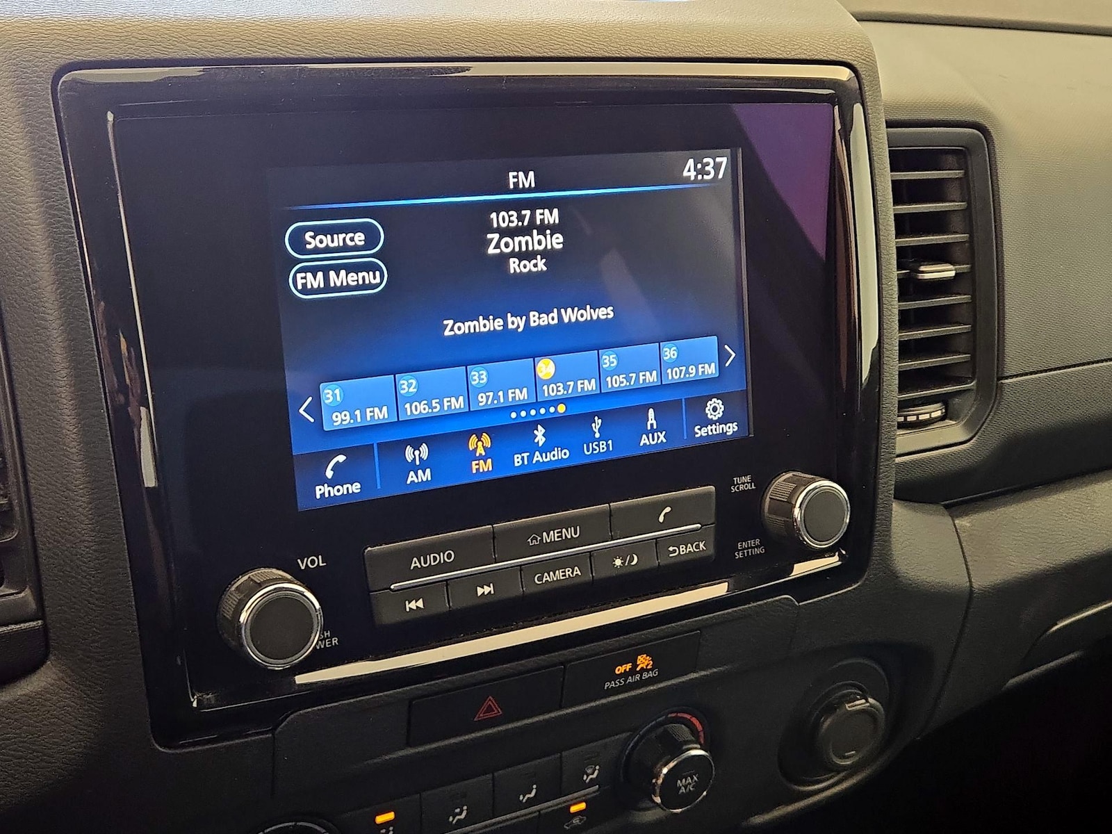 2023 Nissan Frontier S - Photo 16