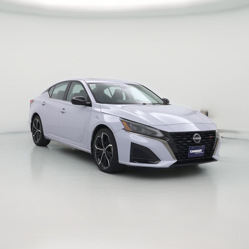 2023 Nissan Altima SR