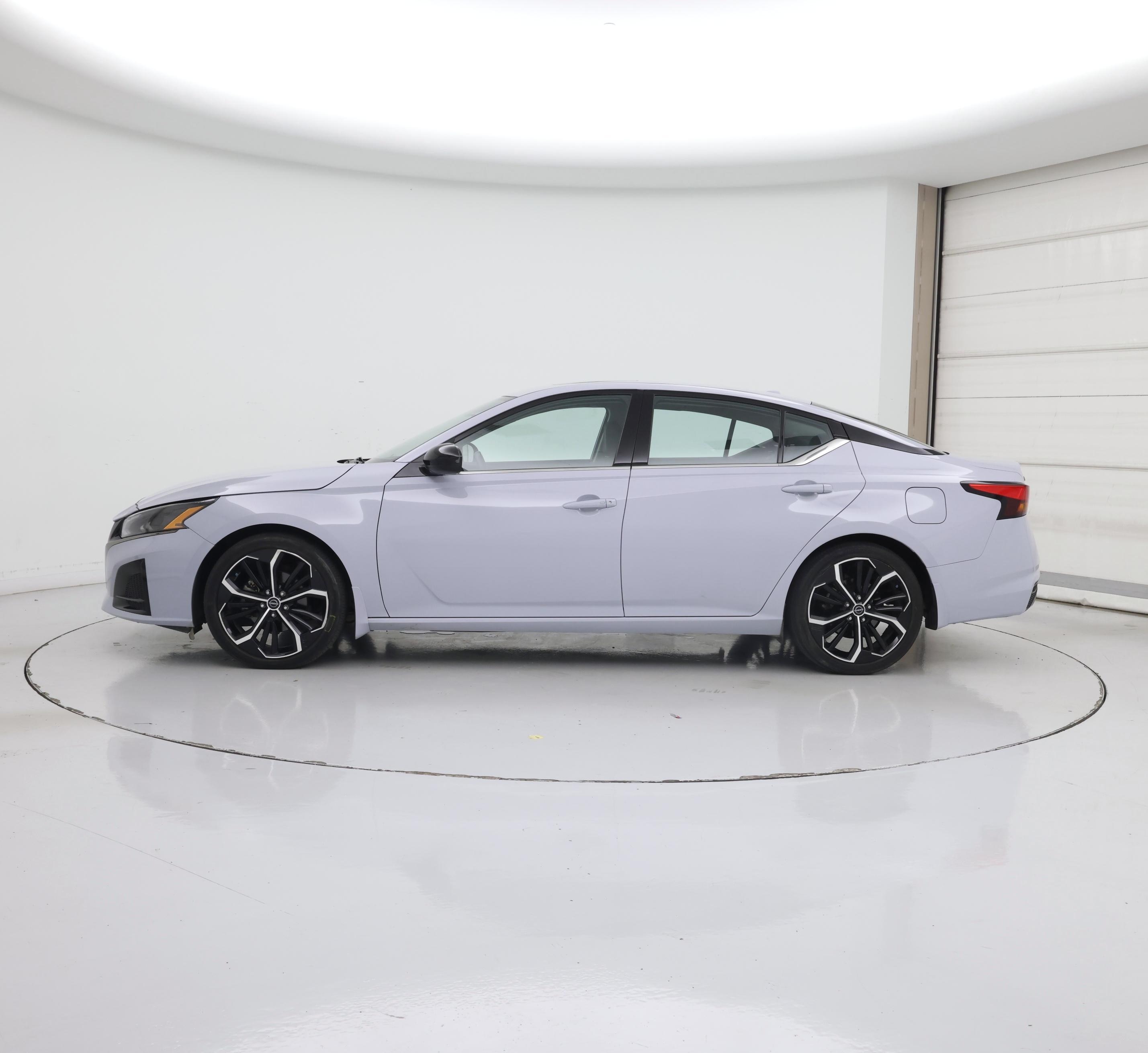 Thumbnail: 2023 Nissan Altima - 3
