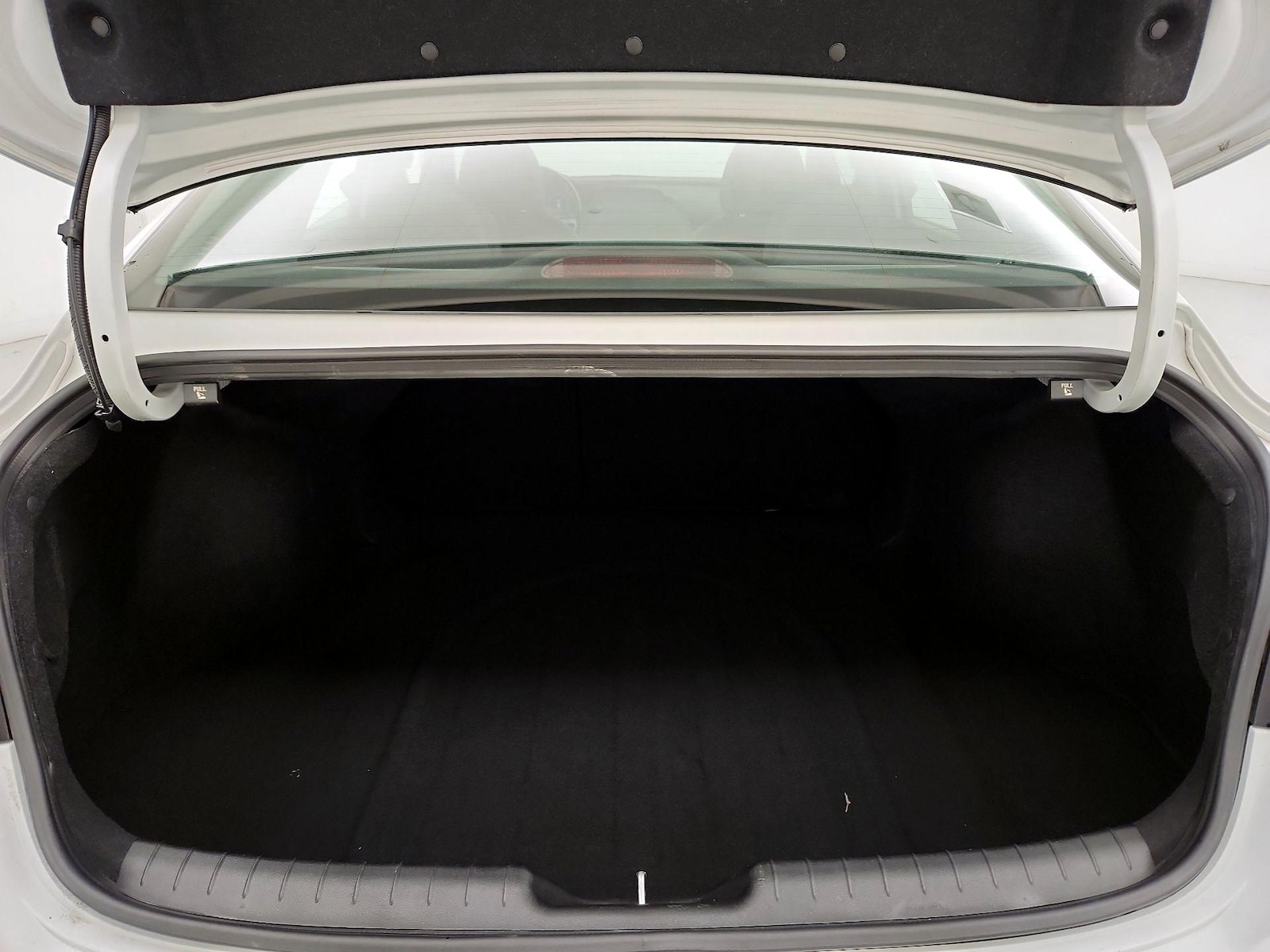 2023 Hyundai Elantra Limited - Photo 23