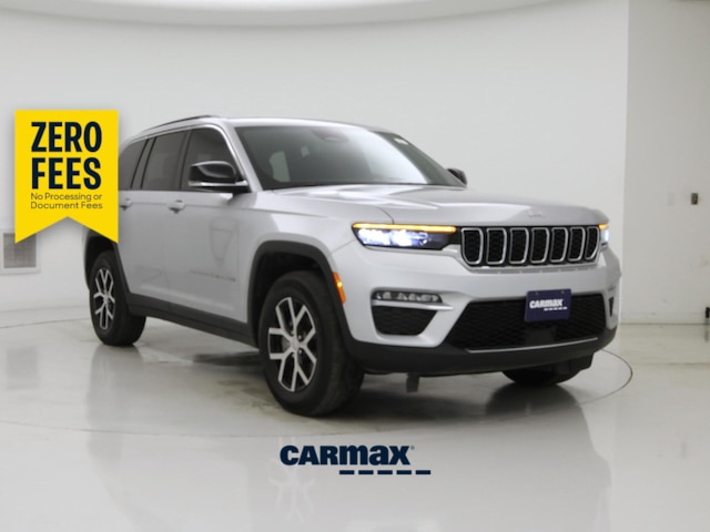 Silver 2024 Jeep Grand Cherokee SUV / Crossover 4X2 Automatic