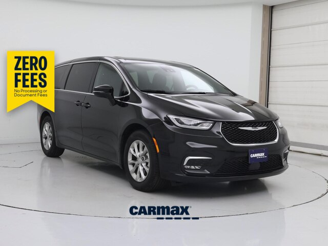 Black 2026 Chrysler Pacifica Minivan Front-Wheel Drive Automatic