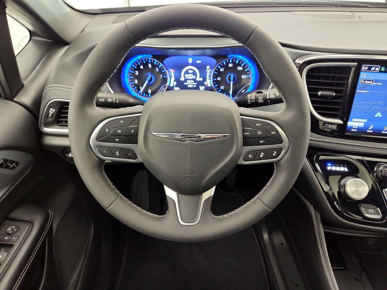 2026 Chrysler Pacifica Limited - Photo 11