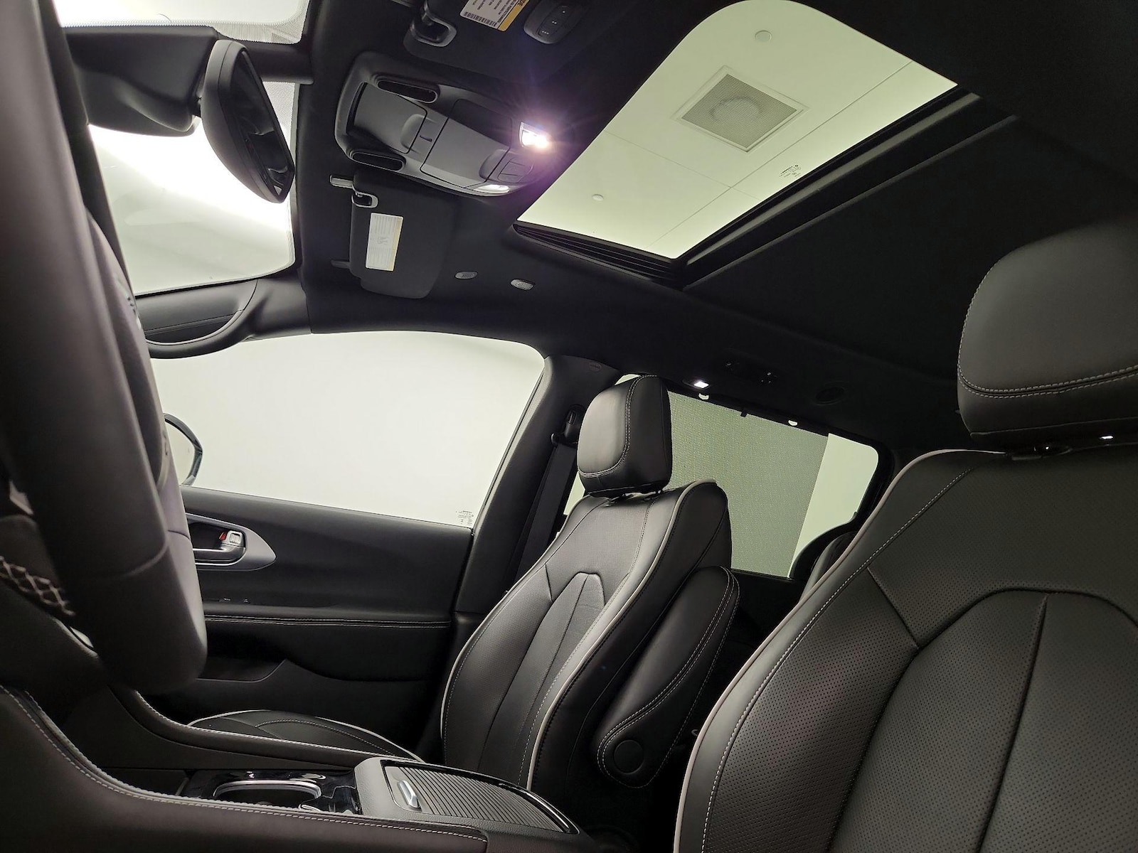 2026 Chrysler Pacifica Limited - Photo 21