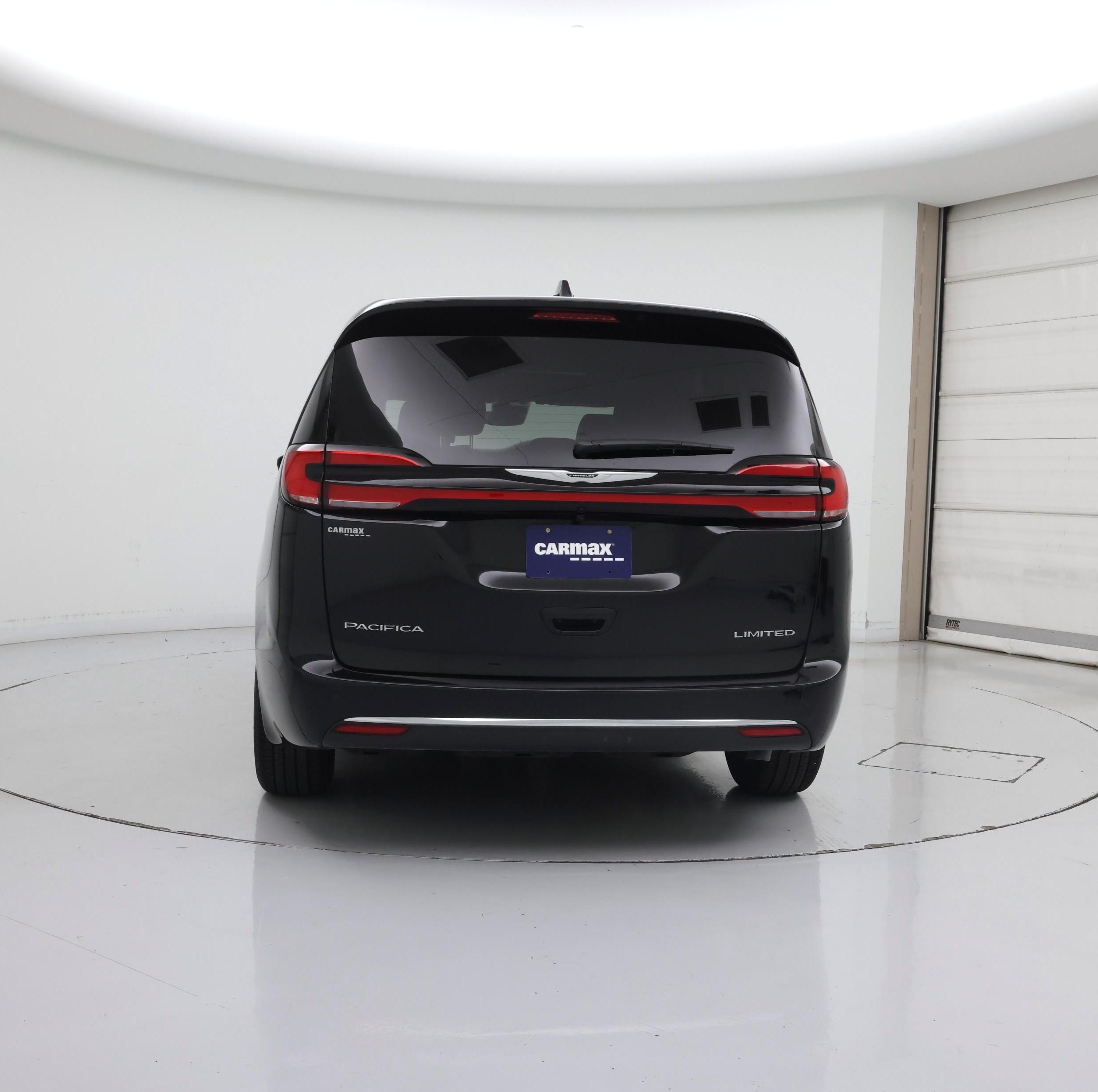 Thumbnail: 2026 Chrysler Pacifica - 6