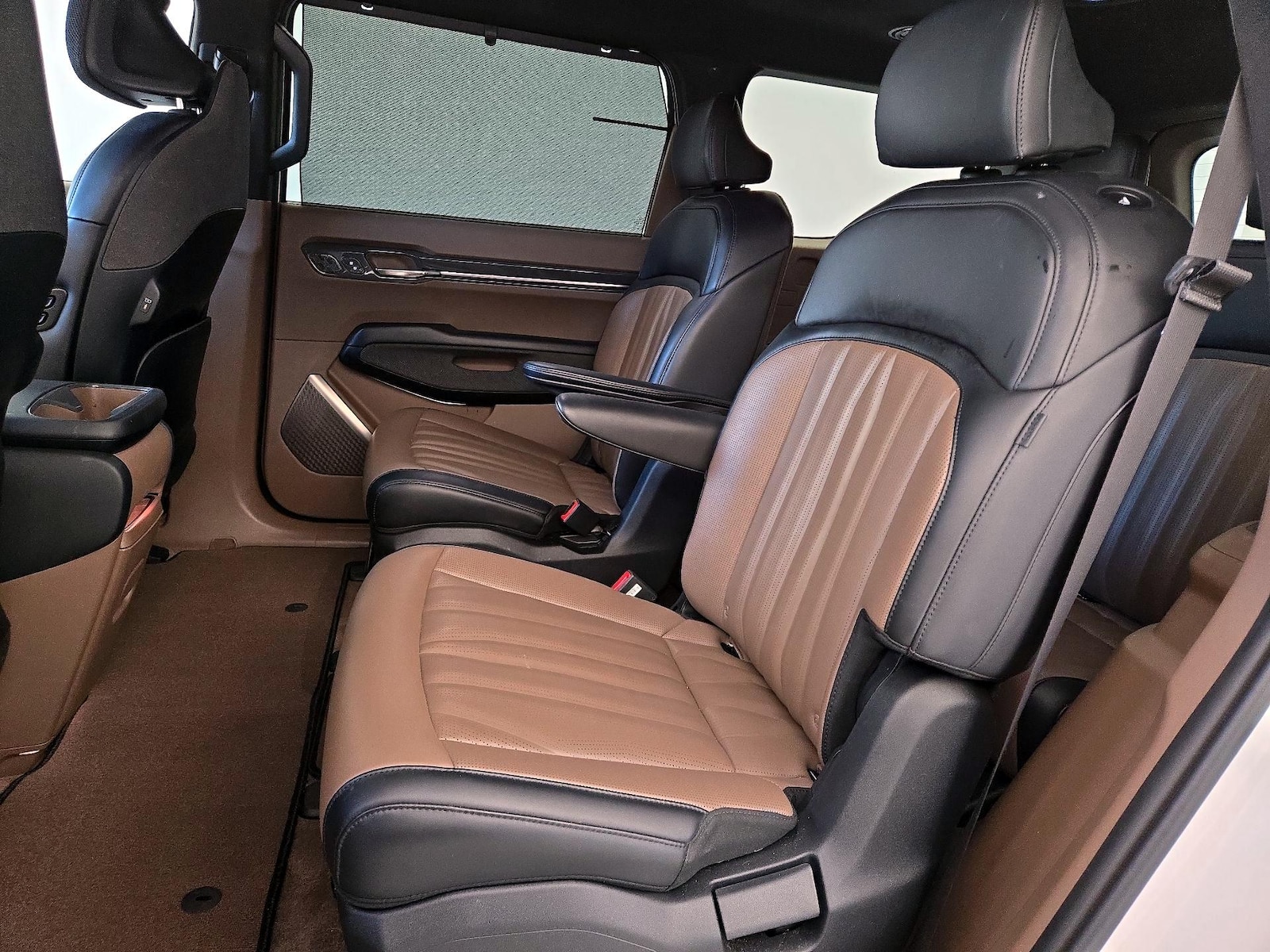 Rear Air Conditioning