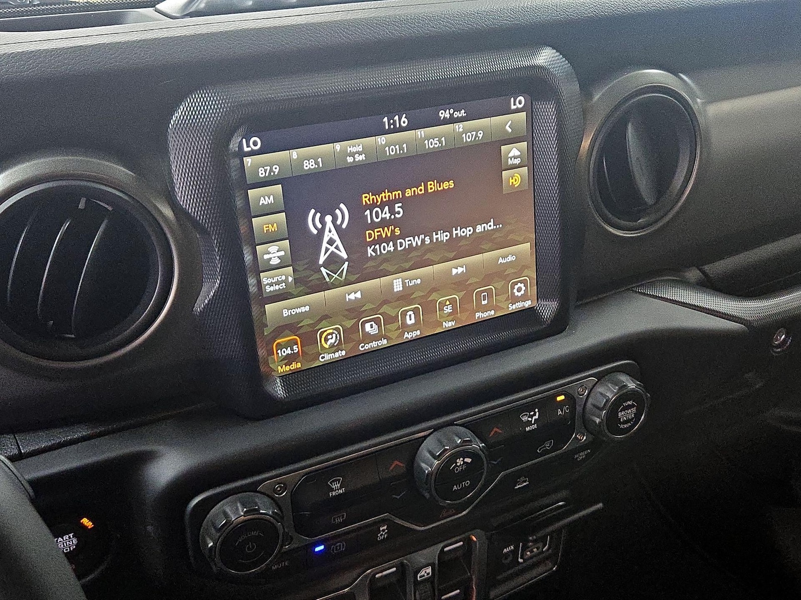 2023 Jeep Wrangler 4XE PHEV Willy's, photo 17