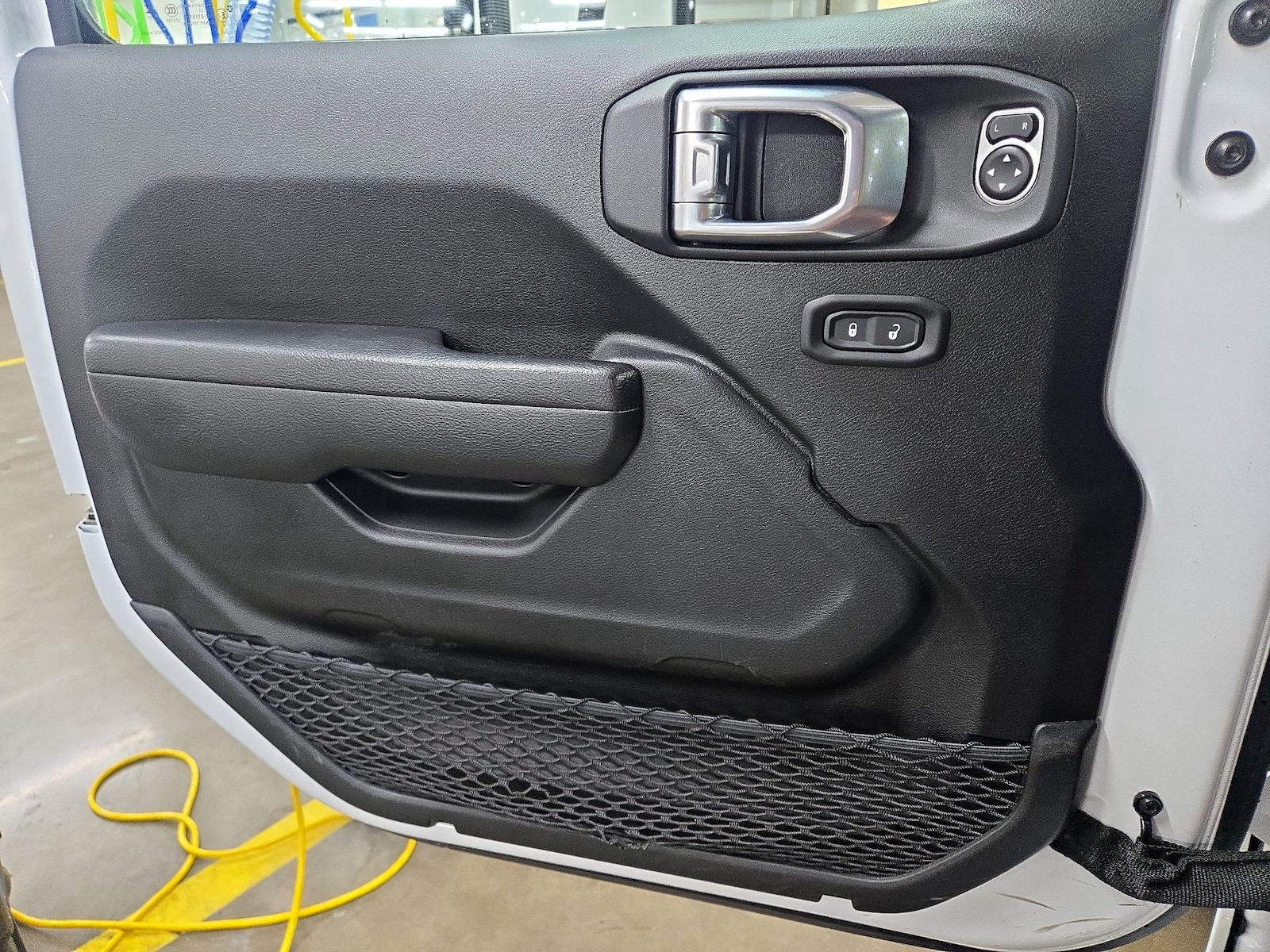 2023 Jeep Wrangler 4xe Willys 4XE - Photo 13