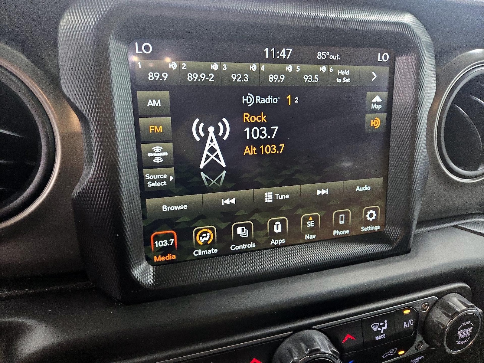 2023 Jeep Wrangler 4xe Willys 4XE - Photo 16