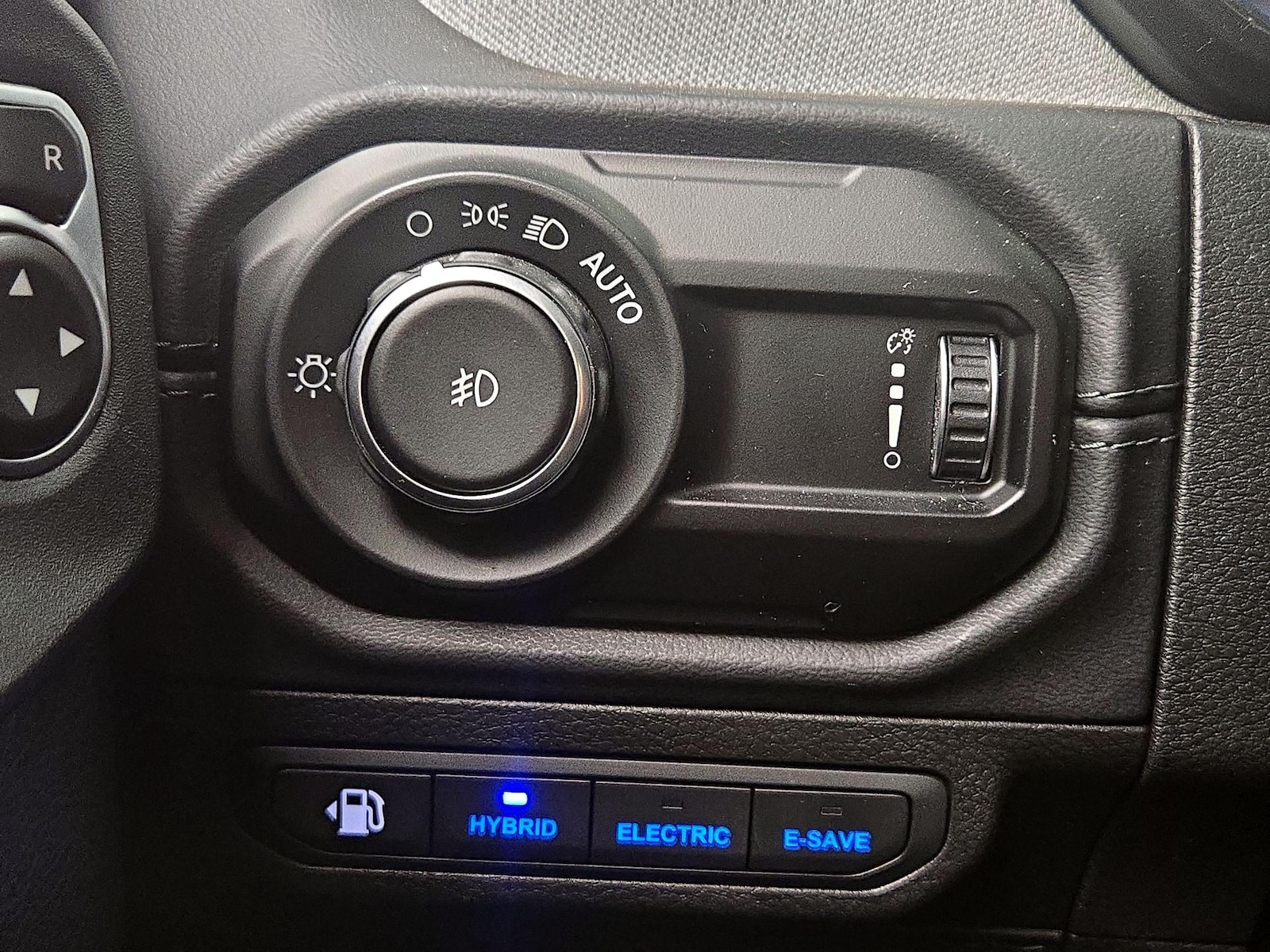 2024 Jeep Wrangler 4xe Sahara 4XE - Photo 14