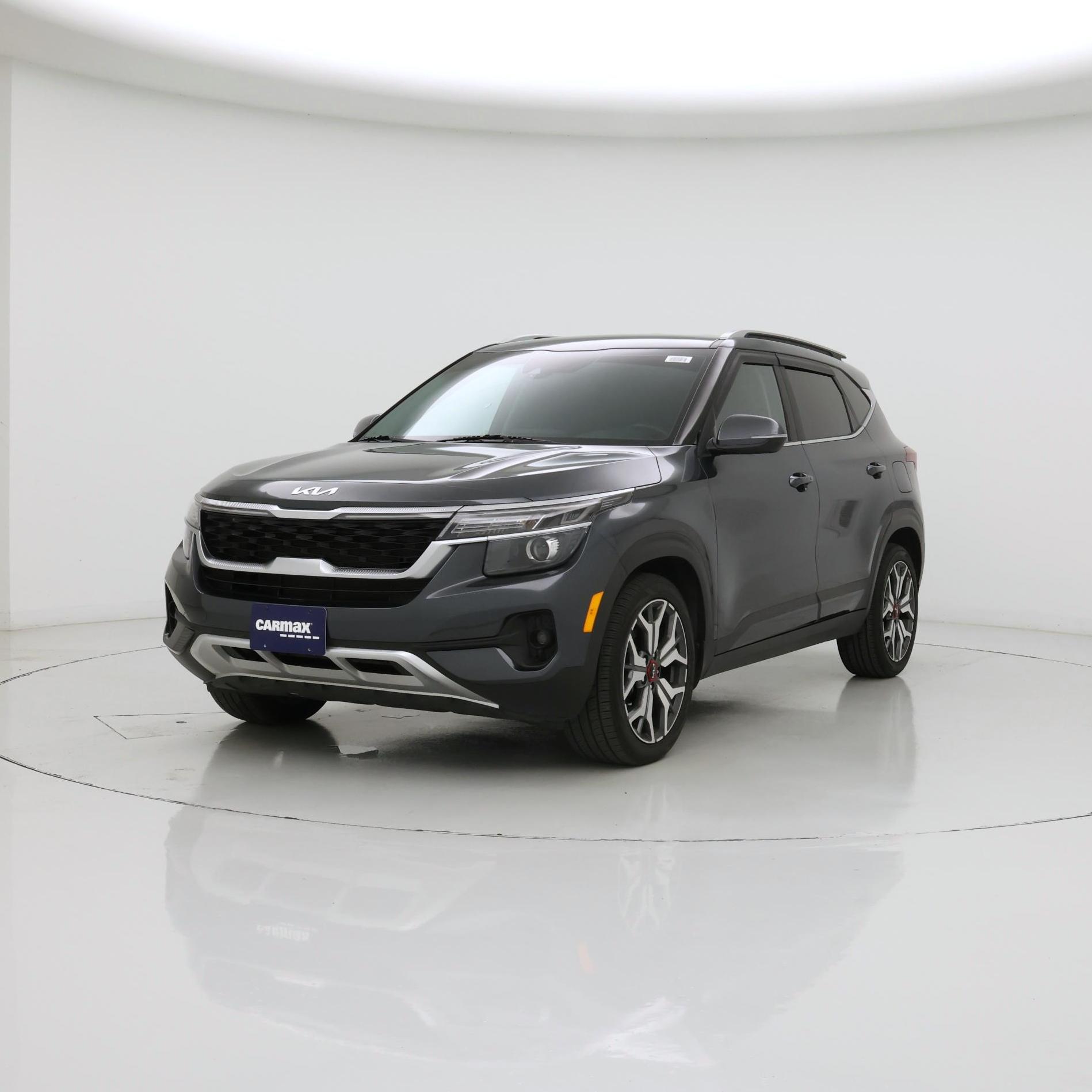 Thumbnail: 2023 Kia Seltos - 4