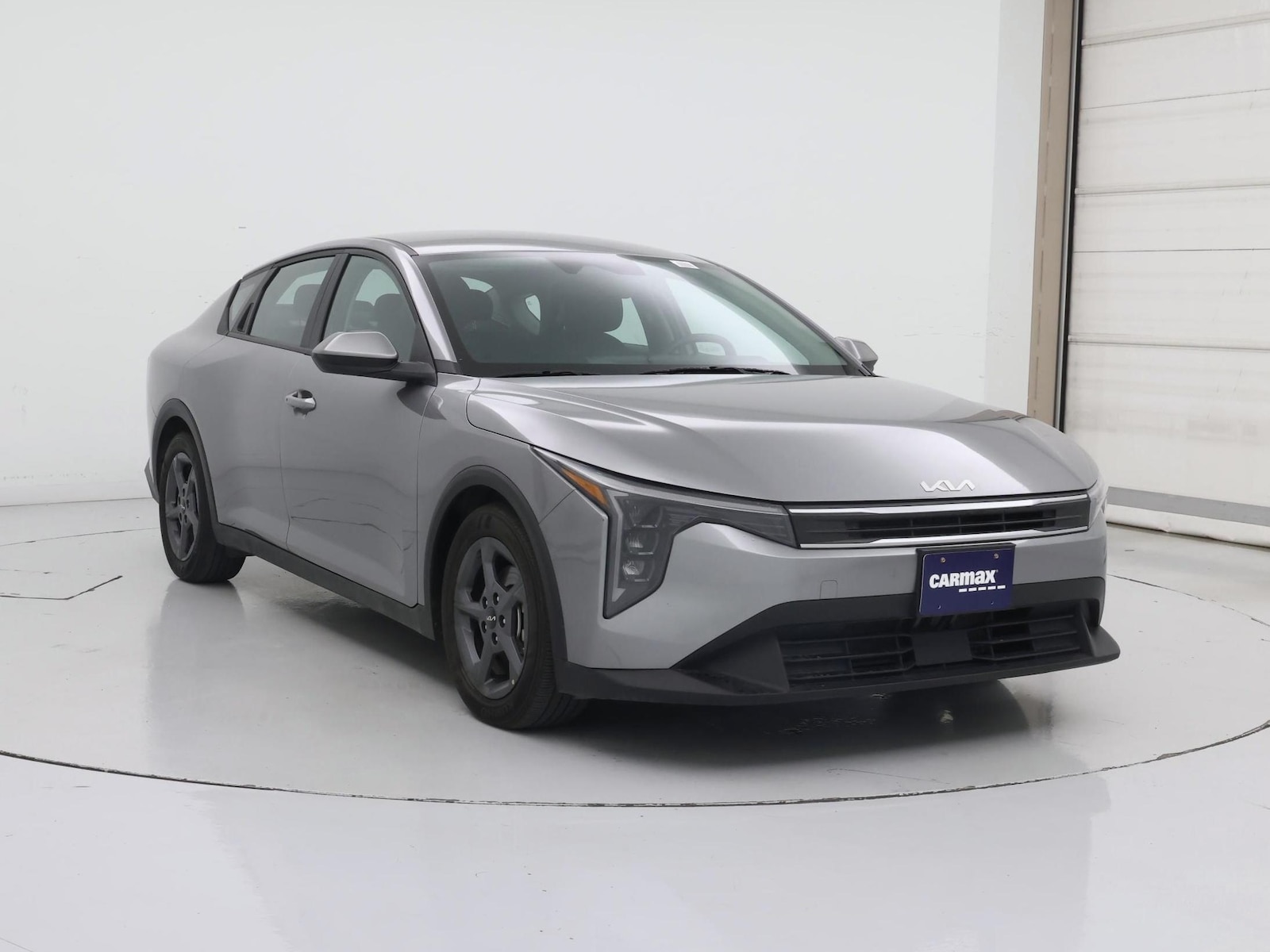 2025 Kia K4 LXS - Photo 2