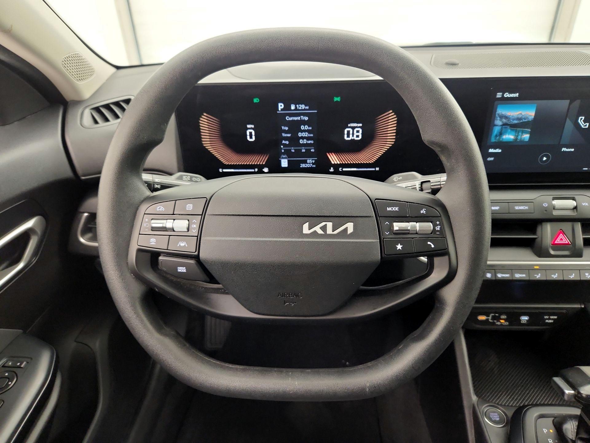 Thumbnail: 2025 Kia K4 - 10