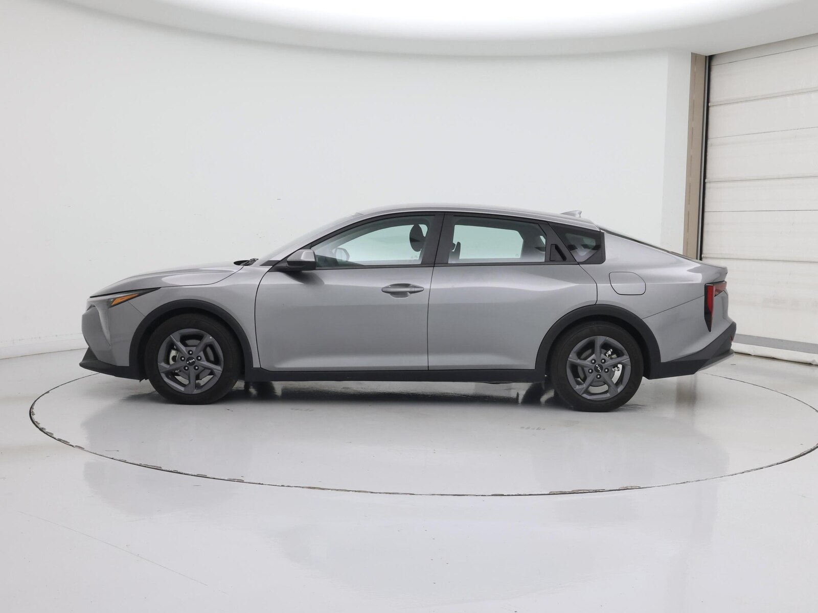 2025 Kia K4 LXS - Photo 4