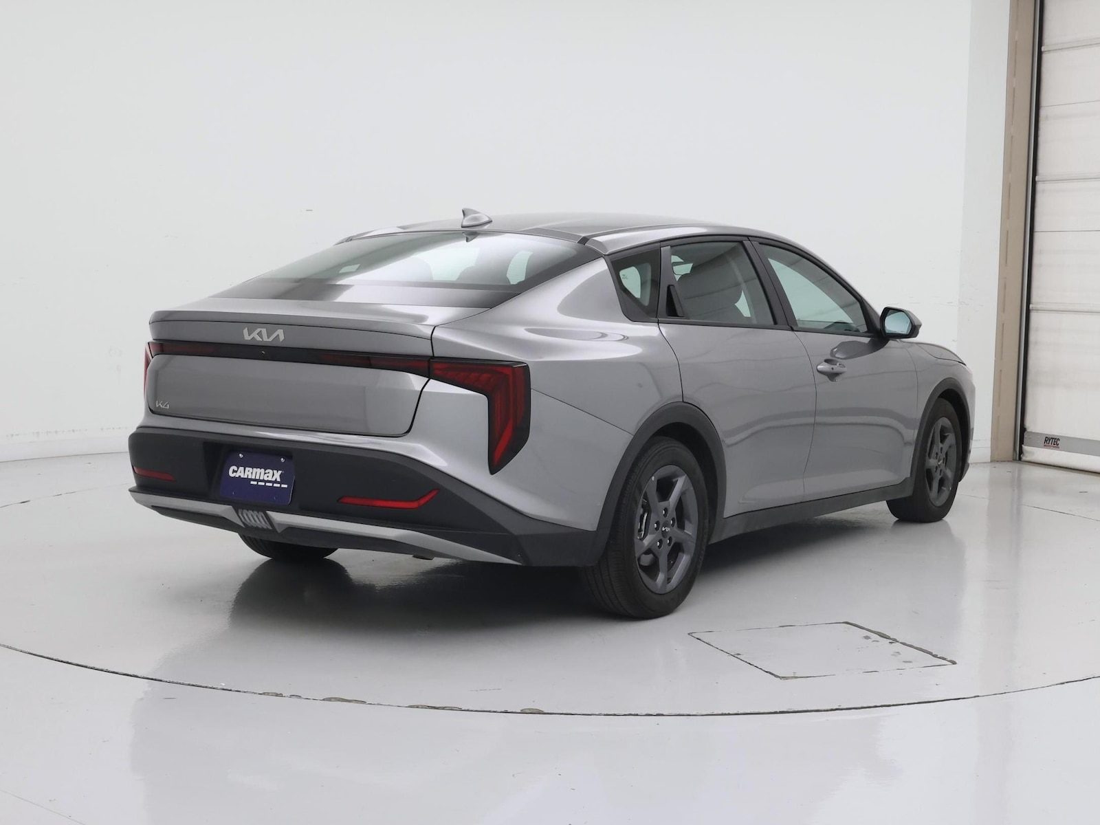 2025 Kia K4 LXS - Photo 9