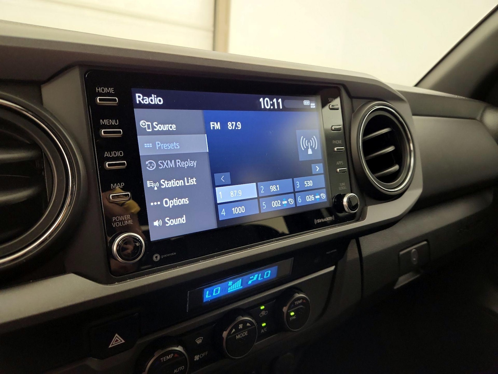 2021 Toyota Tacoma TRD Sport - Photo 16