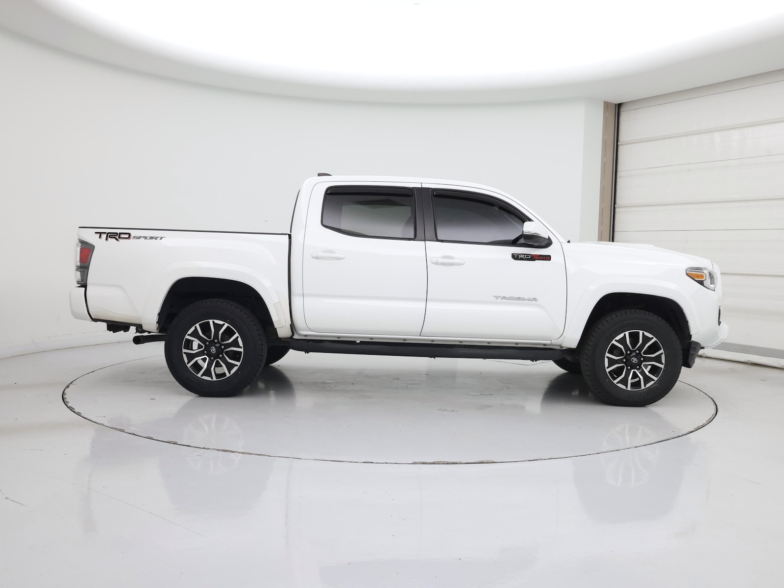 2021 Toyota Tacoma TRD Sport - Photo 8